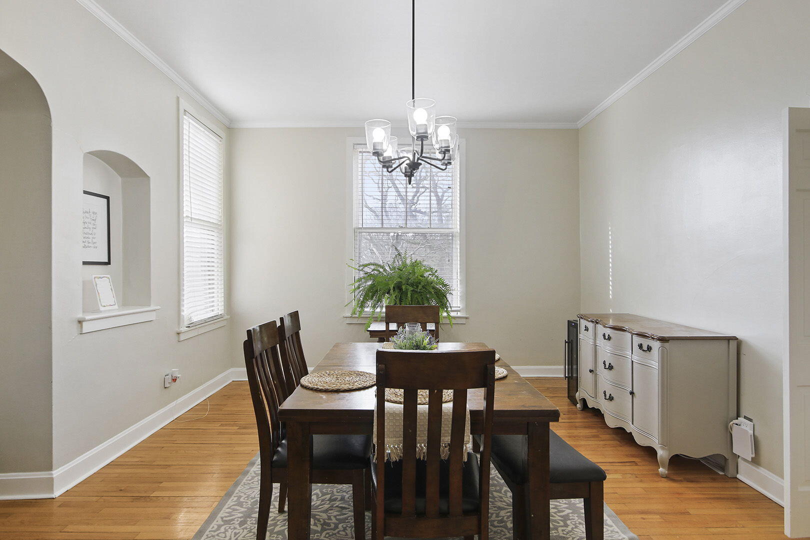 MOBERLY, Missouri, 65270, United States, 5 Bedrooms Bedrooms, ,5 BathroomsBathrooms,Residential,For Sale,2009284