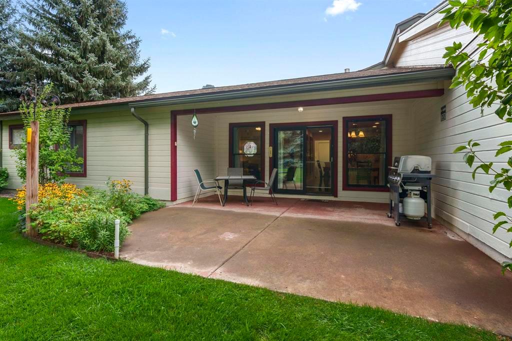 Durango, Colorado, 81301, United States, 3 Bedrooms Bedrooms, ,2 BathroomsBathrooms,Residential,For Sale,1949402