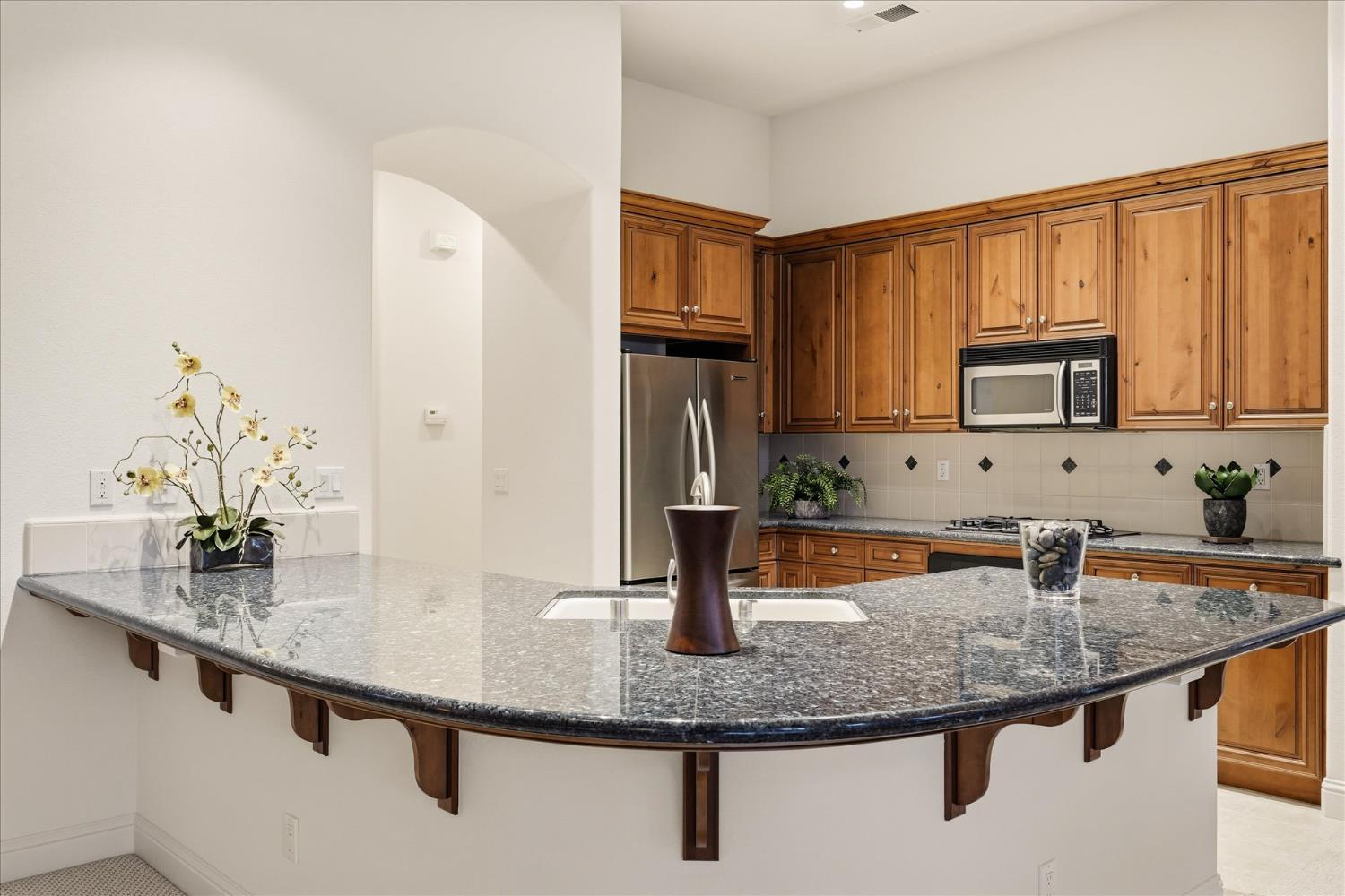 Clovis, California, 93619, United States, 3 Bedrooms Bedrooms, ,2 BathroomsBathrooms,Residential,For Sale,2005966