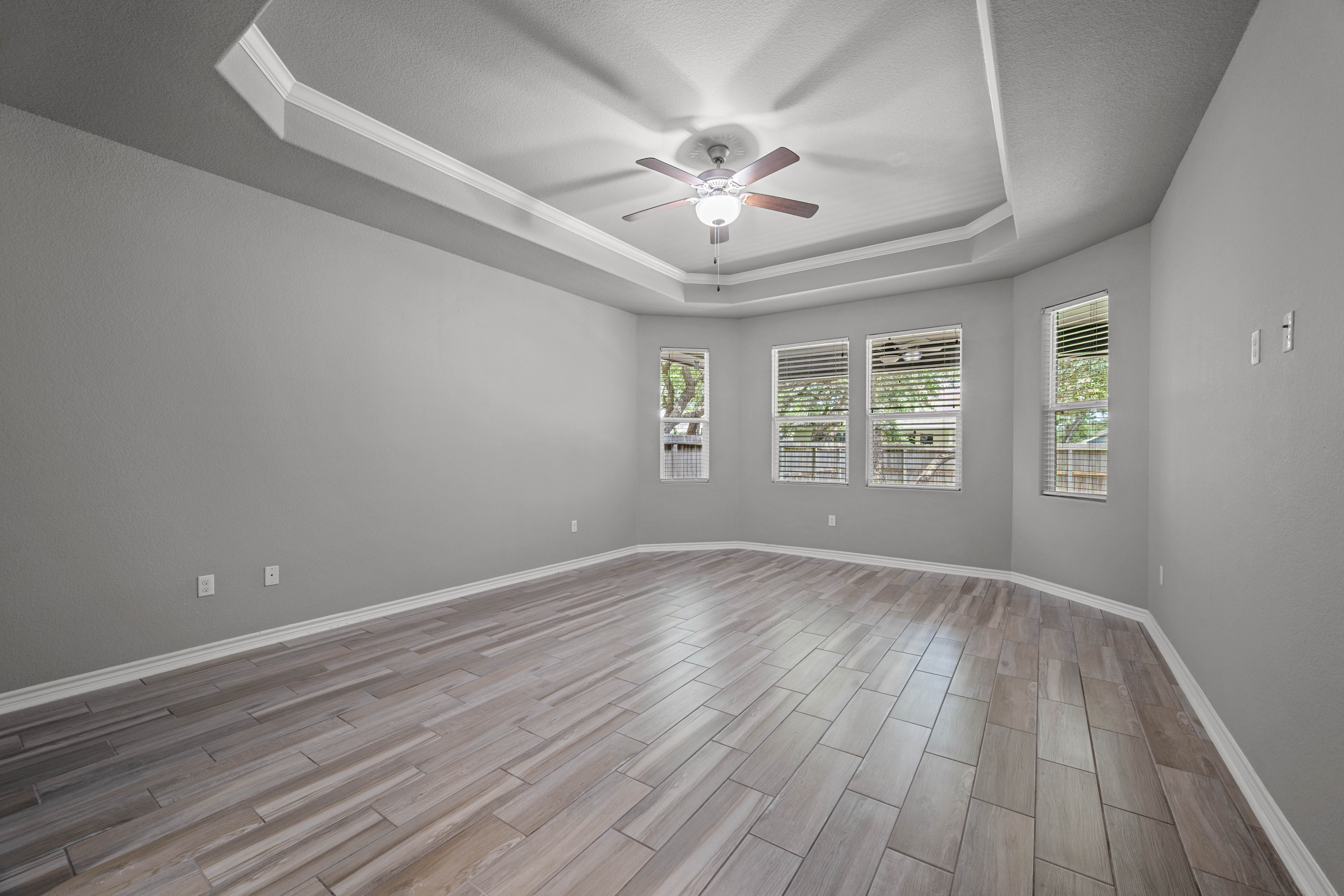  Gorgeous 4BR Home in Wandering Oaks - 物件實景