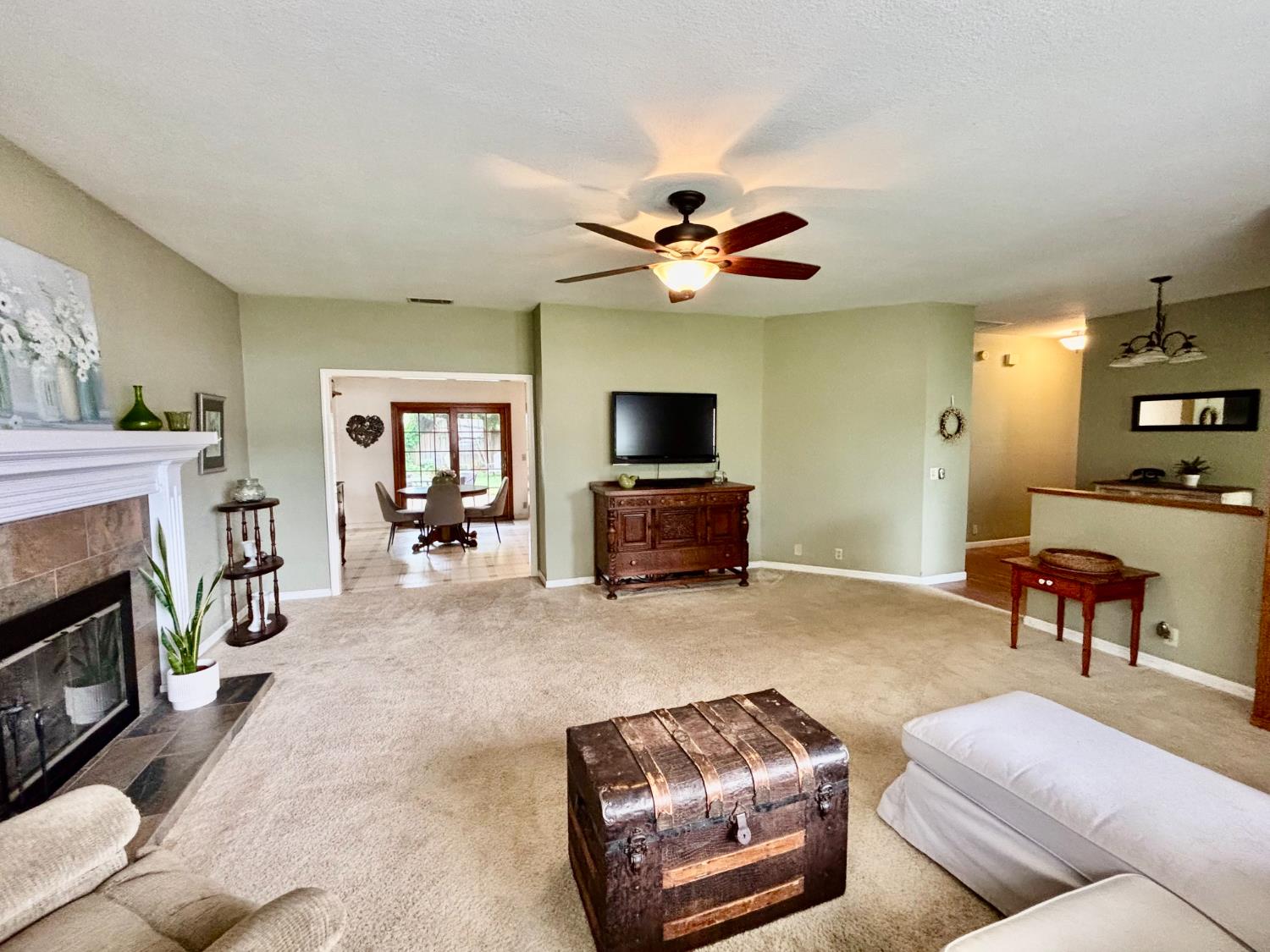 Lockeford, California, 95237-9662, United States, 3 Bedrooms Bedrooms, ,2 BathroomsBathrooms,Residential,For Sale,1891581
