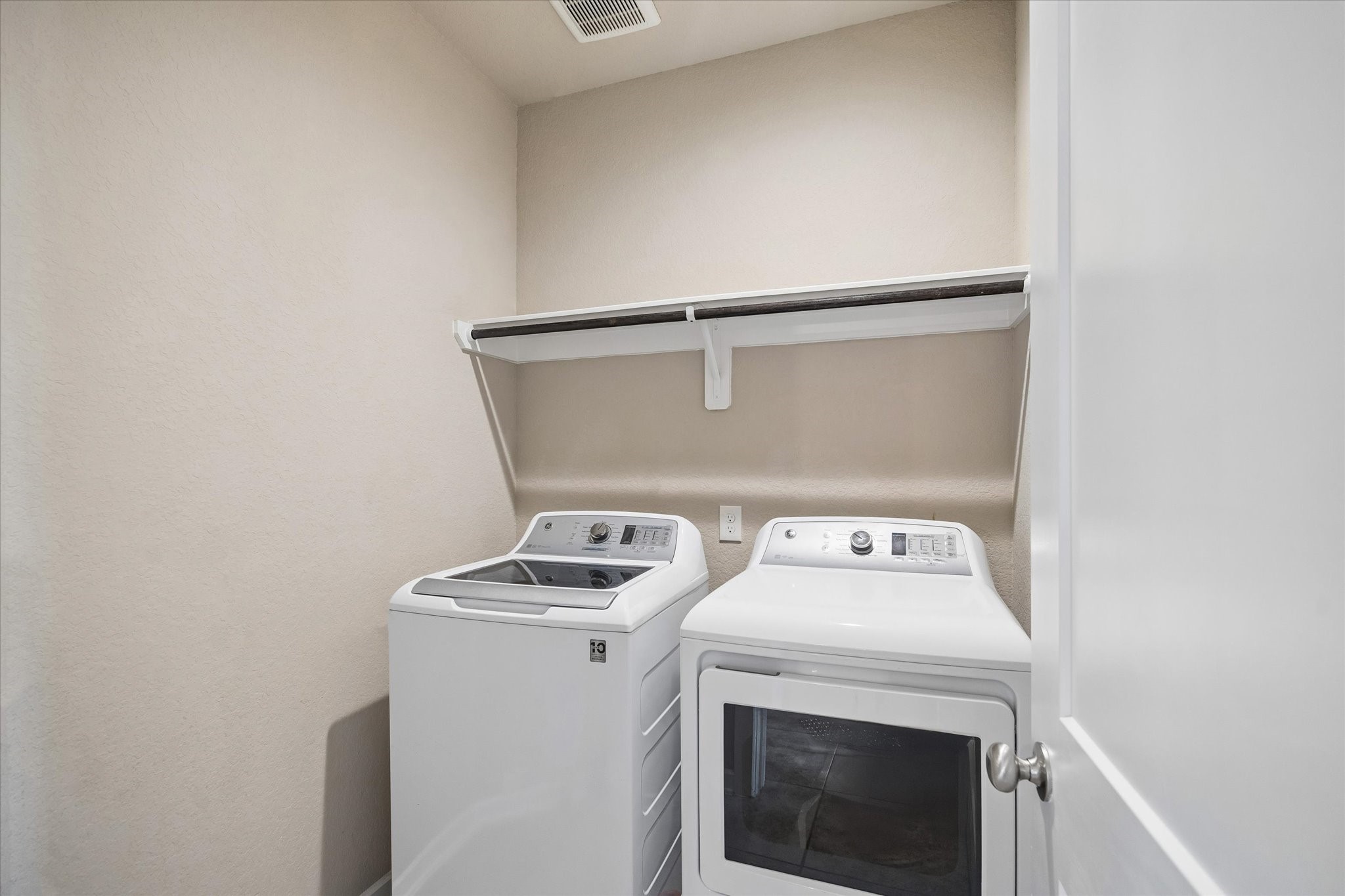  17064 Easter Lily - 物件實景