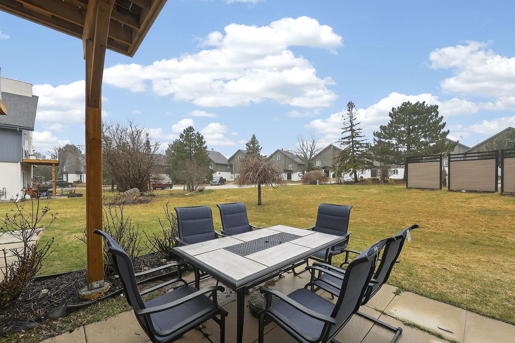  Four Season Living in Style - 物件實景