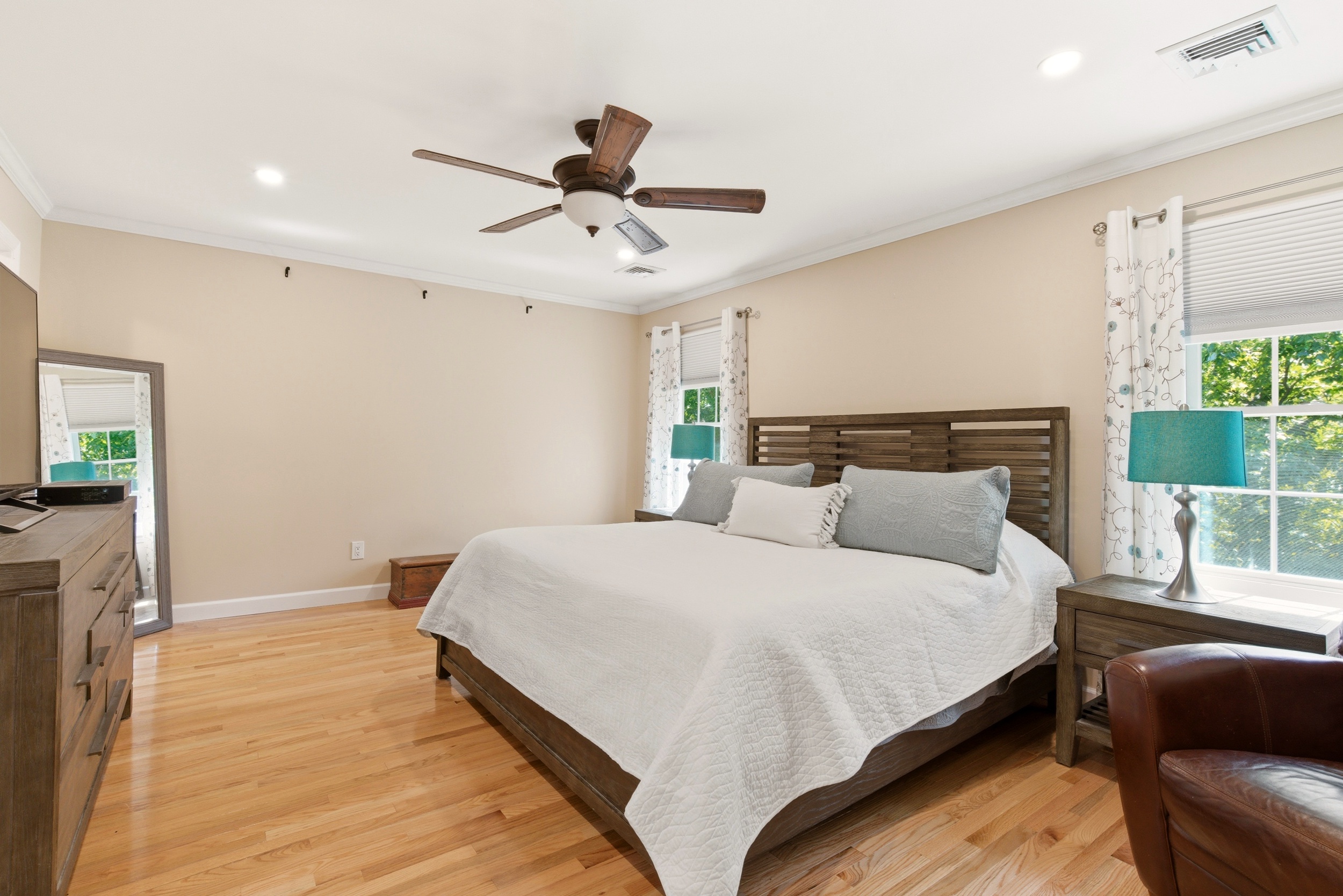  13 Pine Street, Huntington, NY 11743 - 物件實景