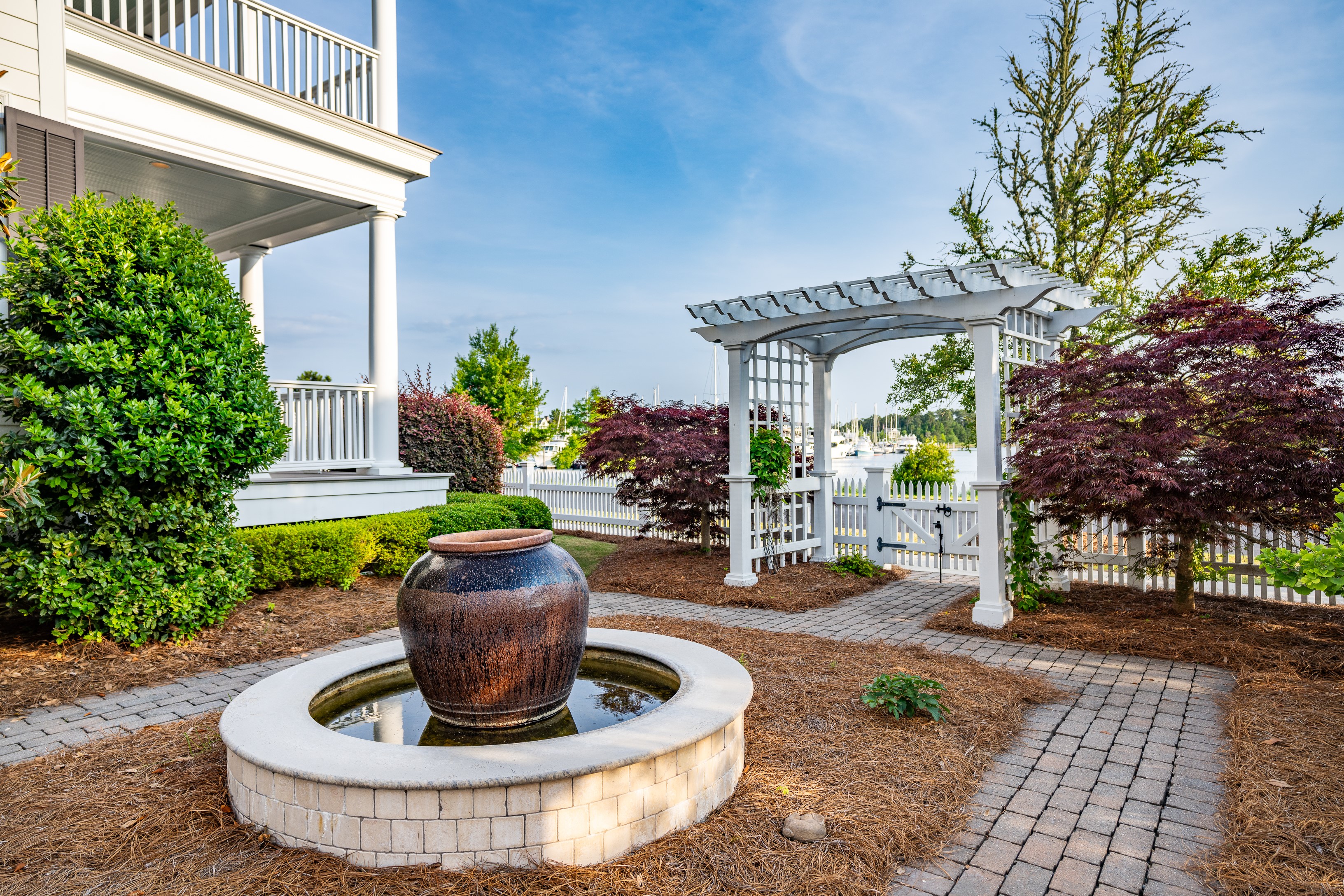 Oriental, North Carolina, 28571, United States, 3 Bedrooms Bedrooms, ,6 BathroomsBathrooms,Residential,For Sale,1825217