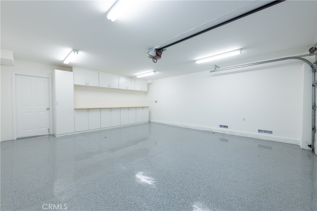 Woodland Hills, California, 91367, United States, 5 Bedrooms Bedrooms, ,4 BathroomsBathrooms,Residential,For Sale,2003511