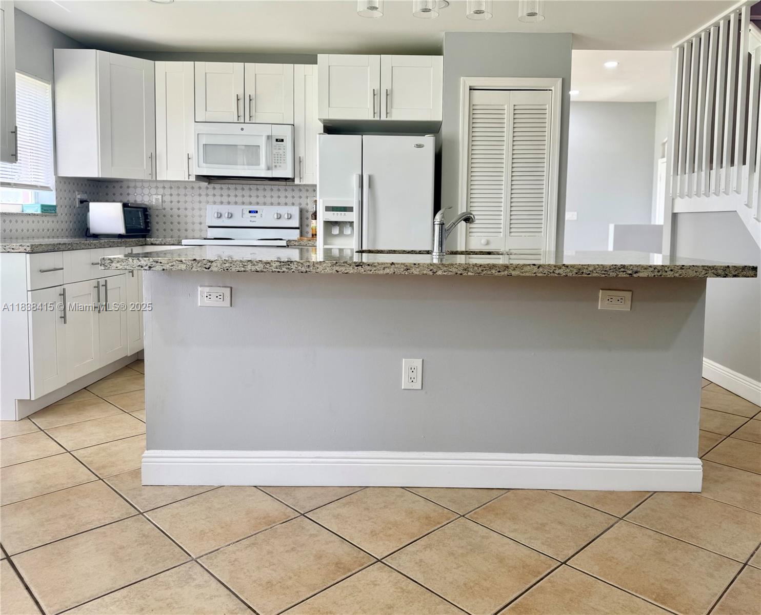 Pembroke Pines, Florida, 33029, United States, 4 Bedrooms Bedrooms, ,3 BathroomsBathrooms,Residential,For Sale,1890530