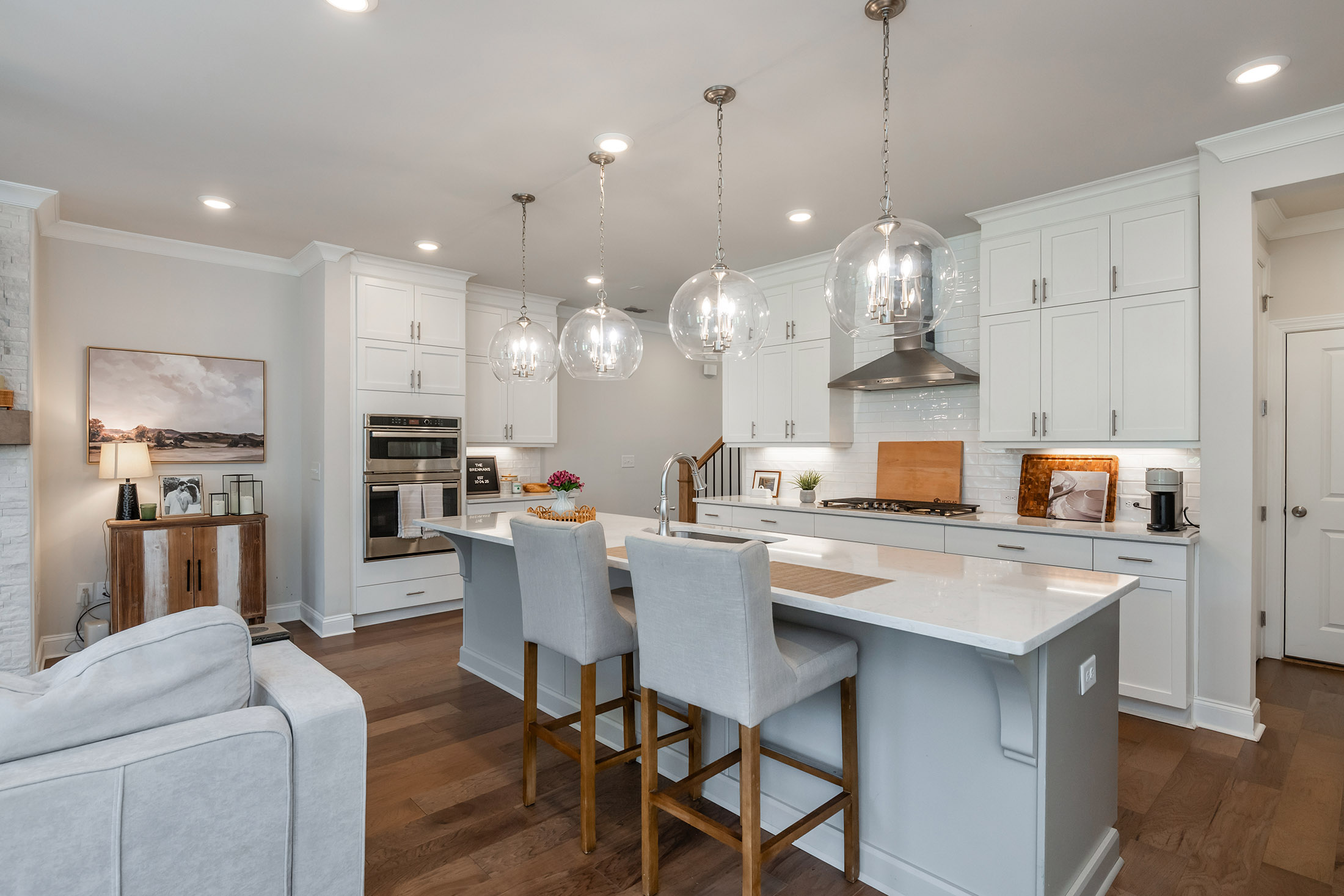  Welcome to Exceptional Townhome Living in Waterside Community - 物件實景