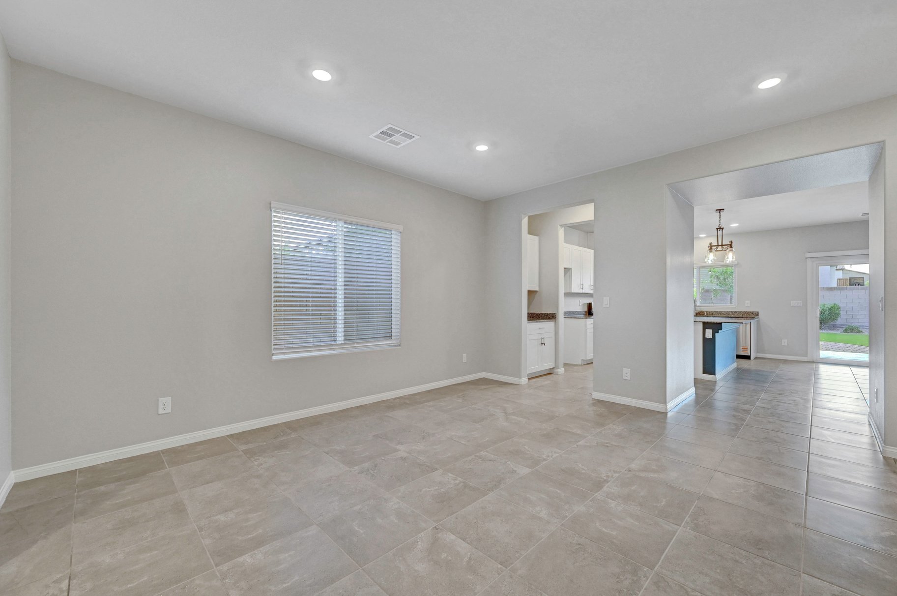  Spacious Valley Vista 5BR with Loft, 3-Car Garage & Premium Lot Size - 物件實景