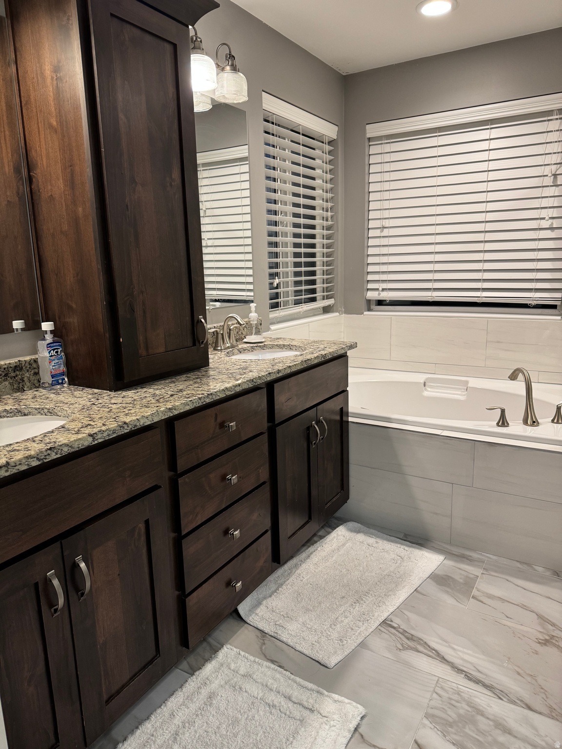 Plain City, Utah, 84404, United States, 7 Bedrooms Bedrooms, ,3 BathroomsBathrooms,Residential,For Sale,2000664