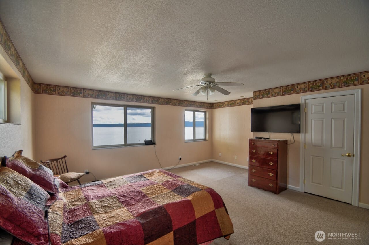 Brinnon, Washington, 98320, United States, 2 Bedrooms Bedrooms, ,Residential,For Sale,1771053