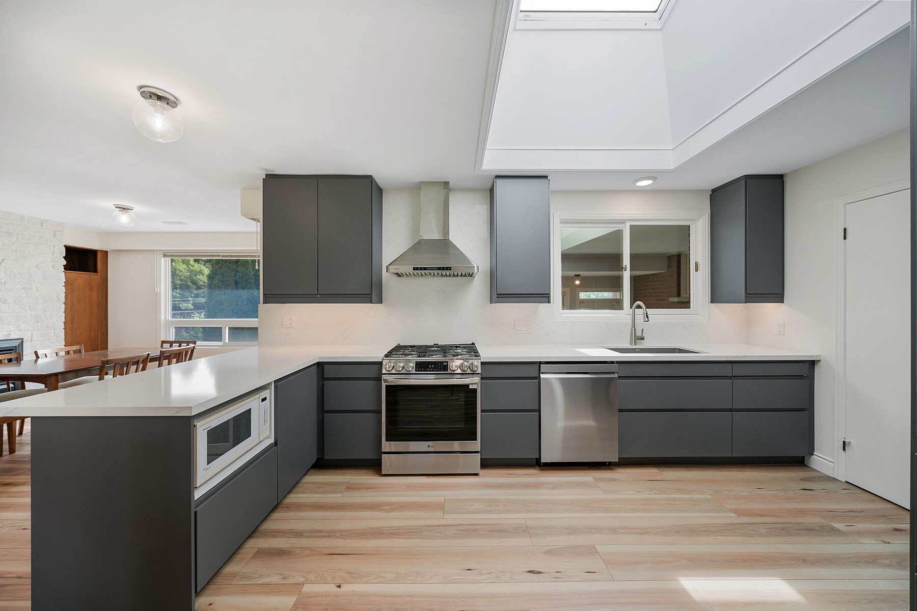  Luxury Modernized Bungalow - 物件實景