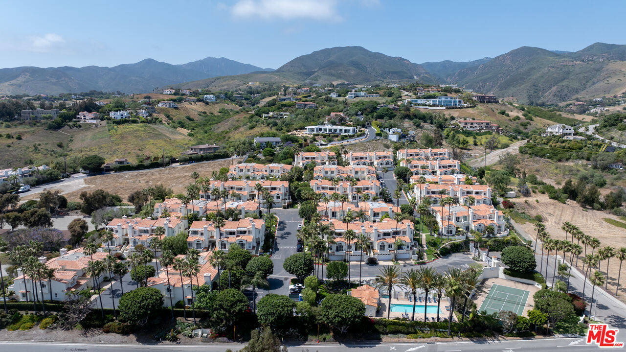 Malibu, California, 90265, United States, 3 Bedrooms Bedrooms, ,3 BathroomsBathrooms,Residential,For Sale,1850176