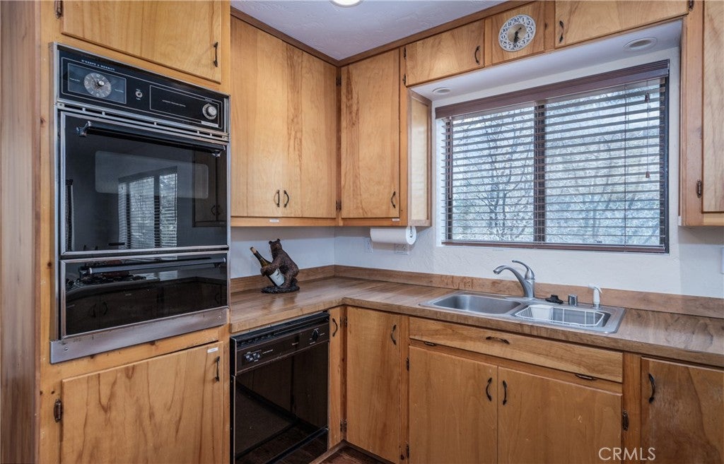 Big Bear City, California, 92314, United States, 2 Bedrooms Bedrooms, ,2 BathroomsBathrooms,Residential,For Sale,1846241