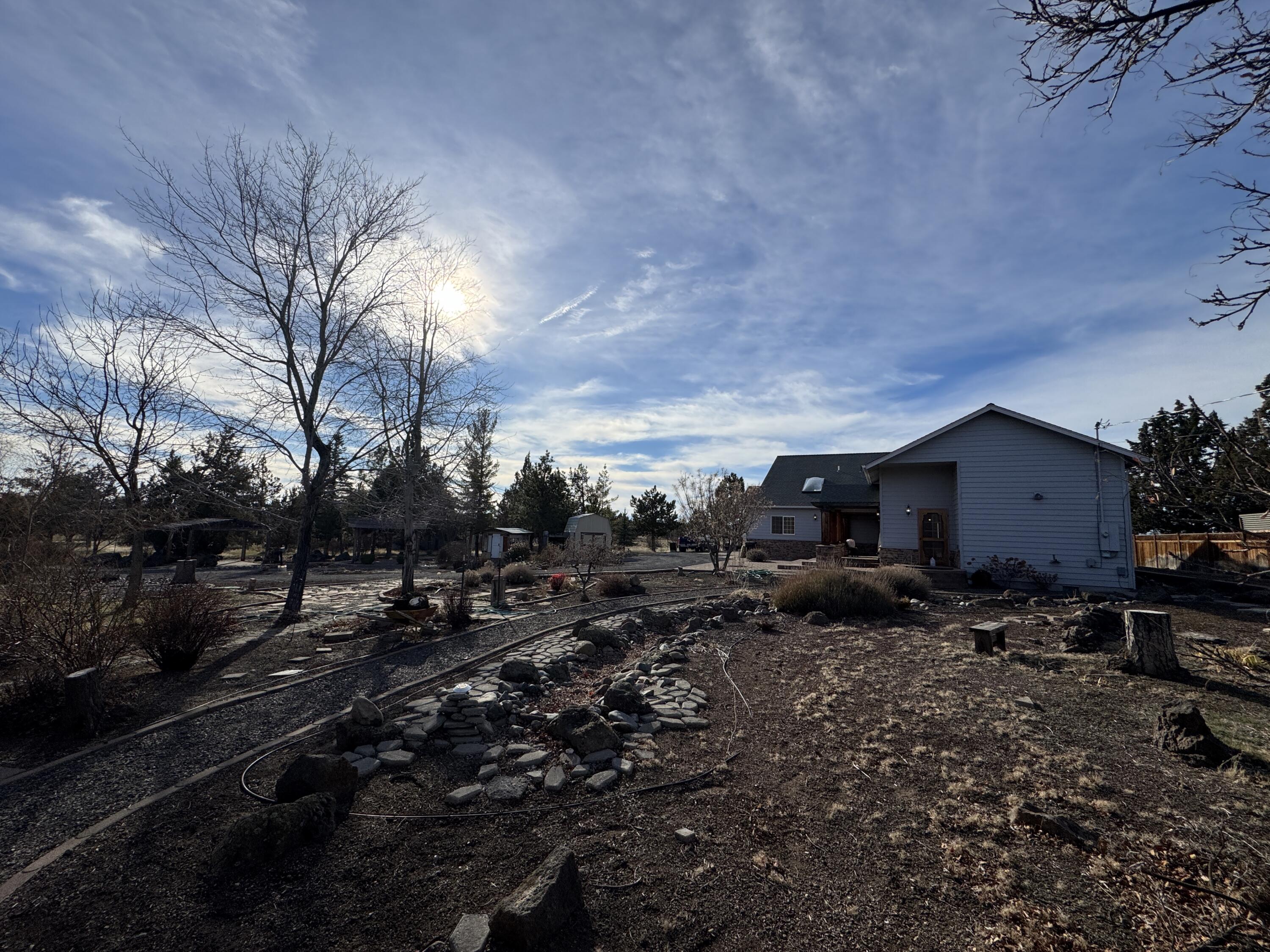 Terrebonne, Oregon, 97760, United States, 3 Bedrooms Bedrooms, ,2 BathroomsBathrooms,Residential,For Sale,2009315