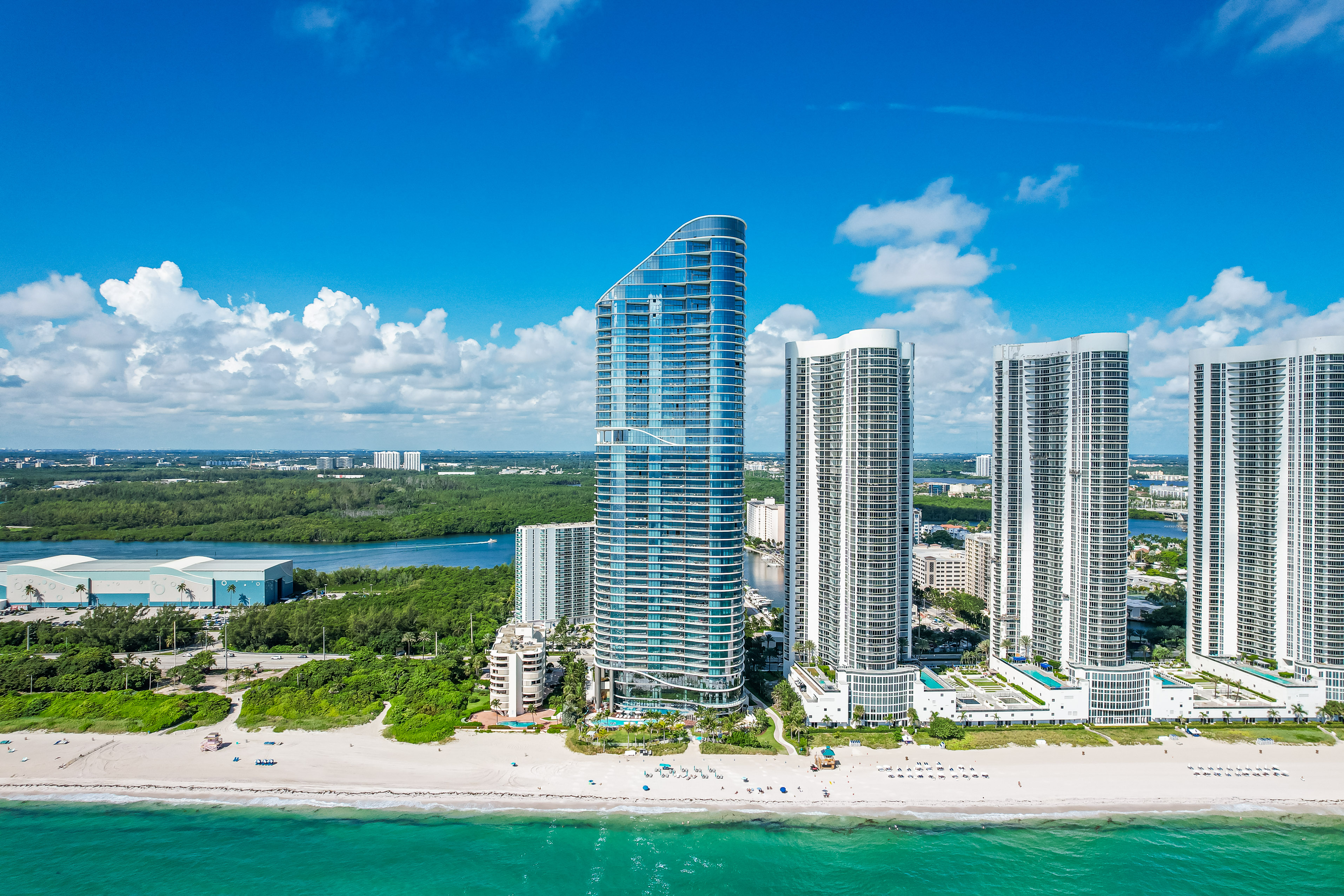  15701 Collins Ave #705, Sunny Isles Beach, FL, 33160 - 物件實景