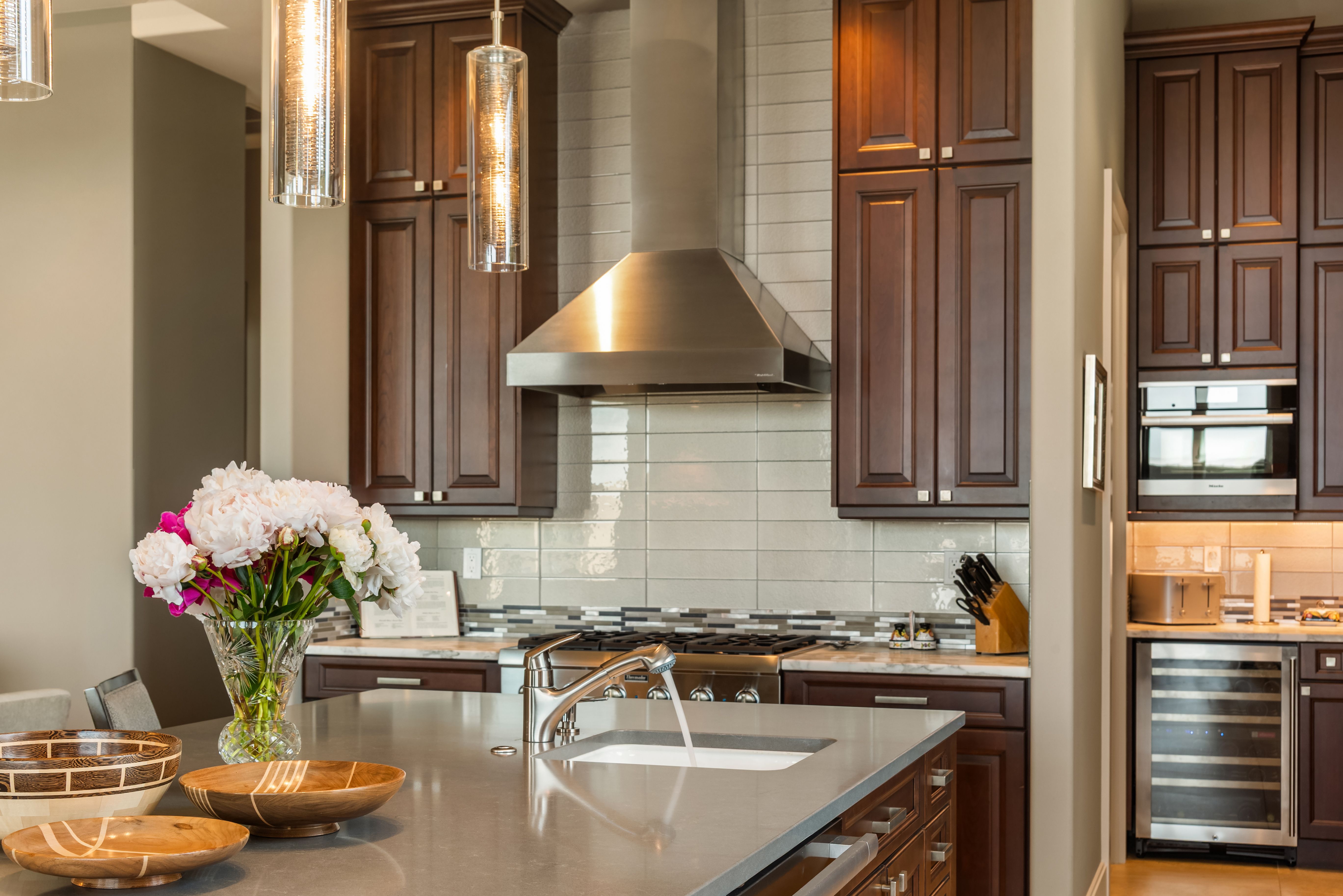 10410 NE 58th St, Kirkland, WA 98033 - 物件實景