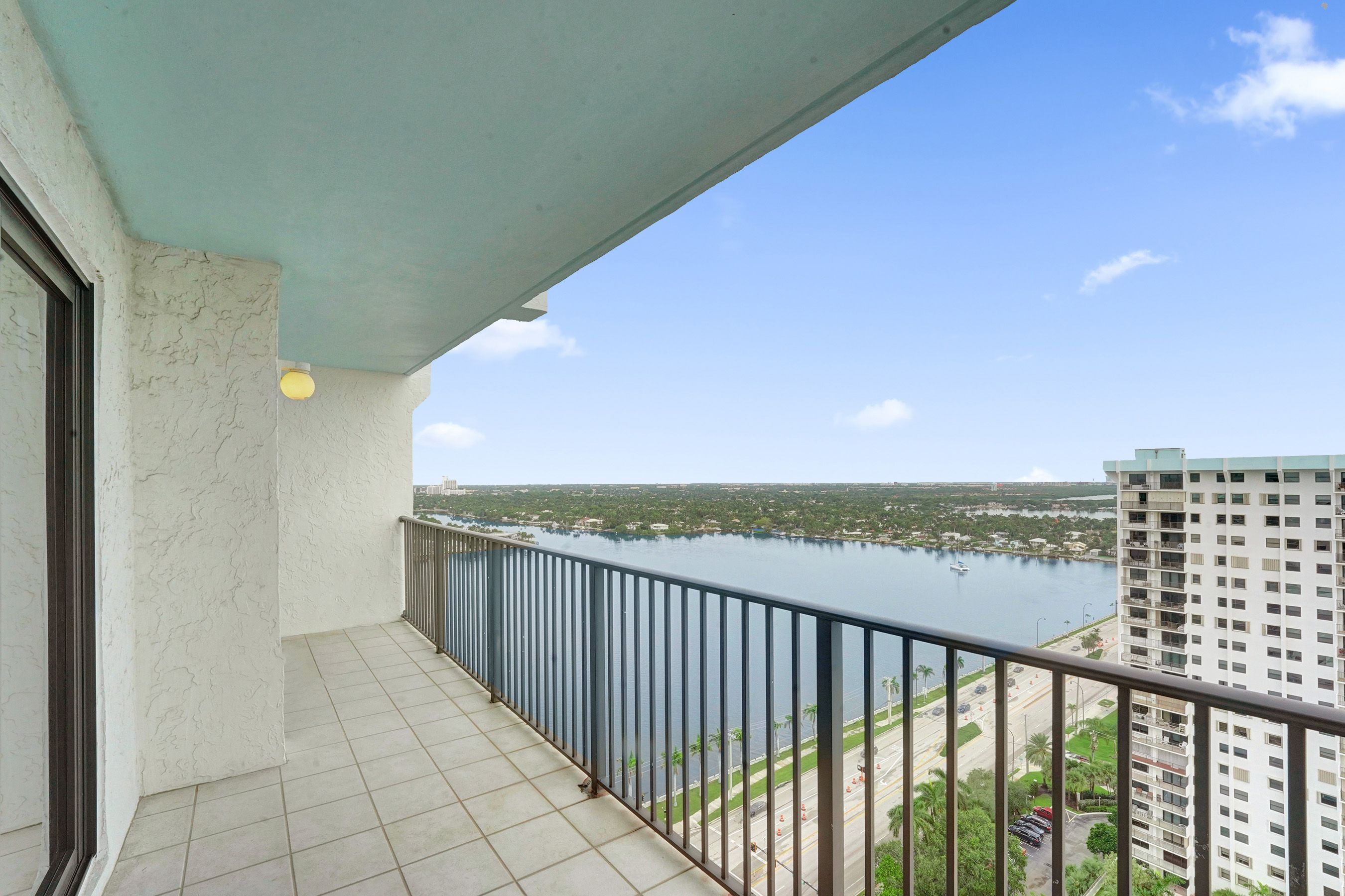  1201 S Ocean Drive, Hollywood, FL, 33019 - 物件實景