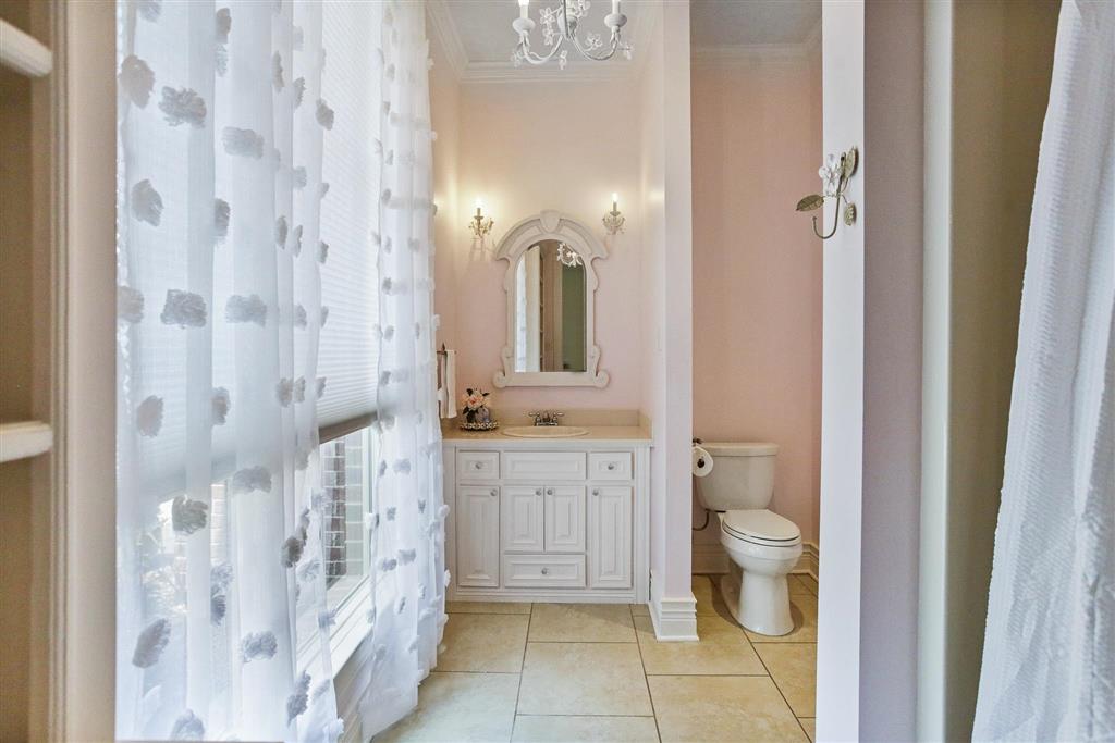 Lake Charles, Louisiana, 70611, United States, 4 Bedrooms Bedrooms, ,4 BathroomsBathrooms,Residential,For Sale,1984091