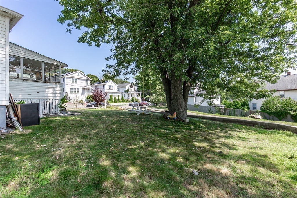Revere, Massachusetts, 02151, United States, 3 Bedrooms Bedrooms, ,2 BathroomsBathrooms,Residential,For Sale,1942979