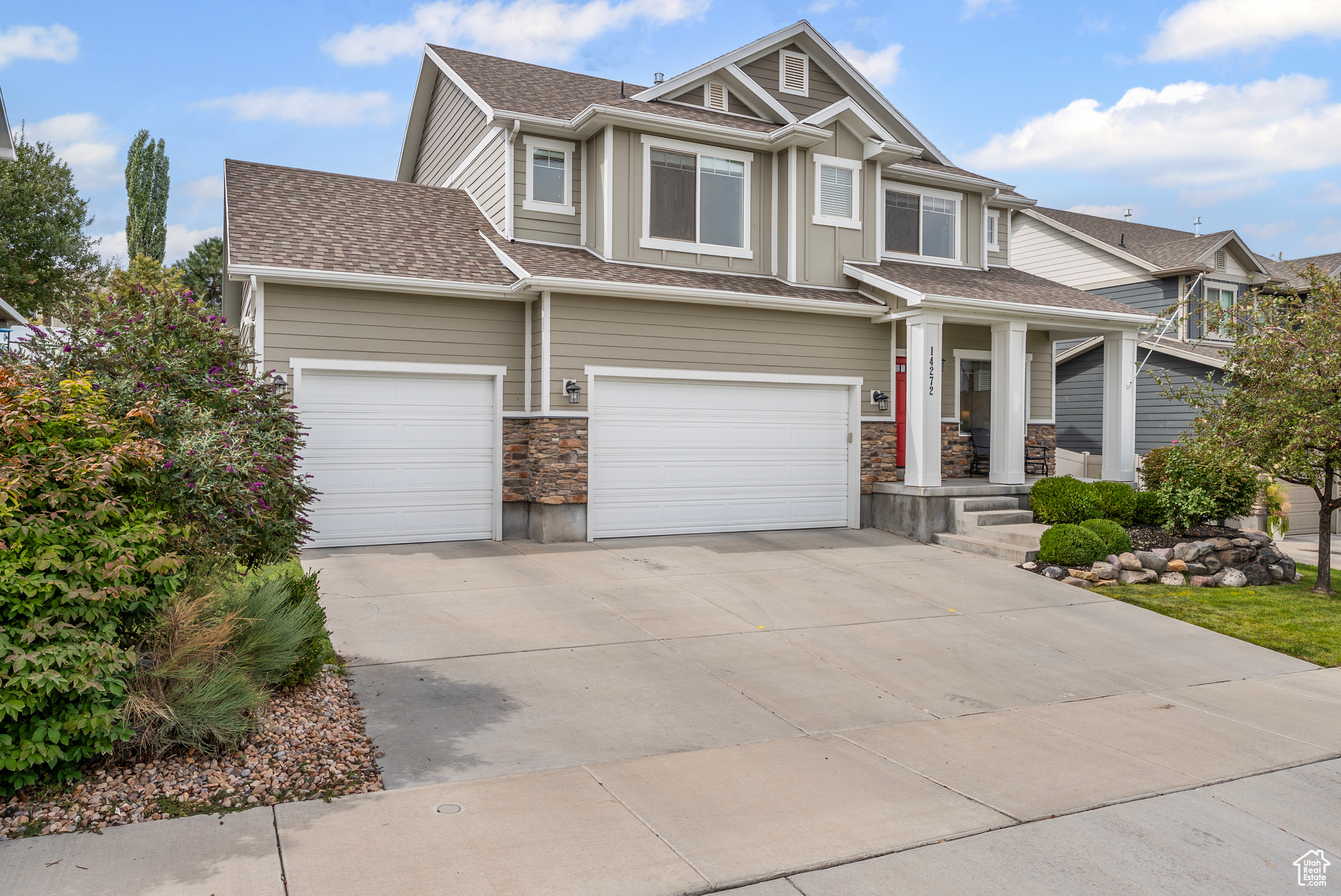 Herriman, Utah, 84096, United States, 4 Bedrooms Bedrooms, ,4 BathroomsBathrooms,Residential,For Sale,1949819