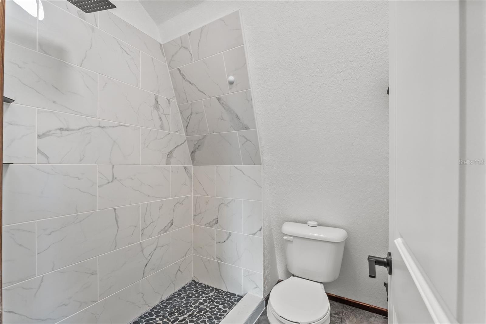 FROSTPROOF, Florida, 33843, United States, 4 Bedrooms Bedrooms, ,3 BathroomsBathrooms,Residential,For Sale,1864112