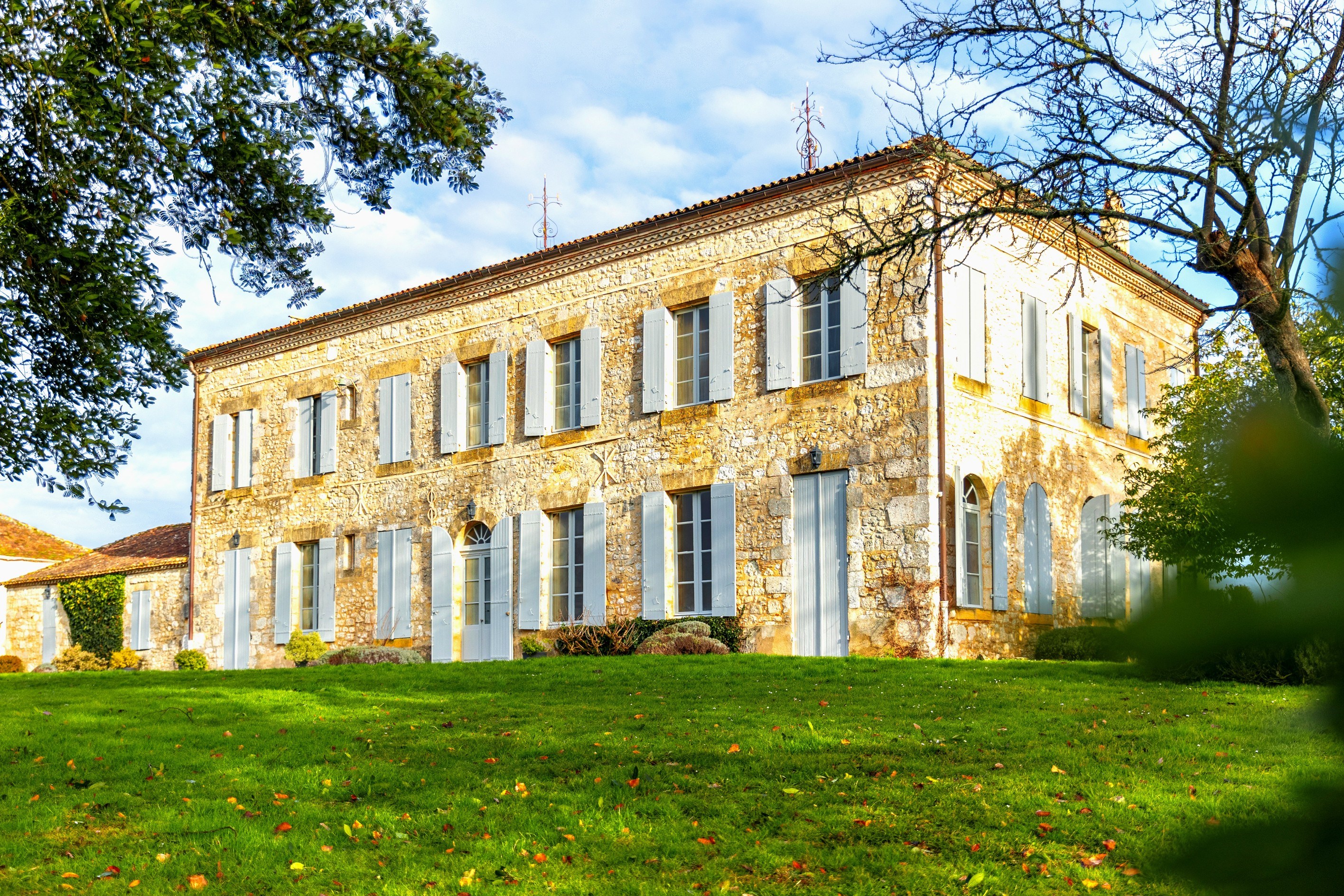  Exceptional 18th century manor house with panoramic views and Bergerac wine est… - 物件實景