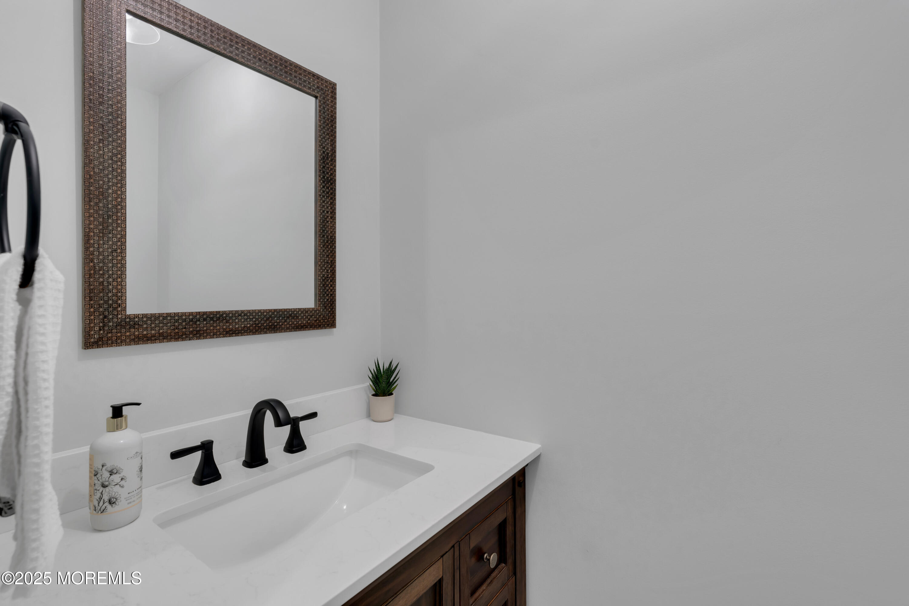 Long Branch, New Jersey, 07740, United States, 3 Bedrooms Bedrooms, ,3 BathroomsBathrooms,Residential,For Sale,1989211