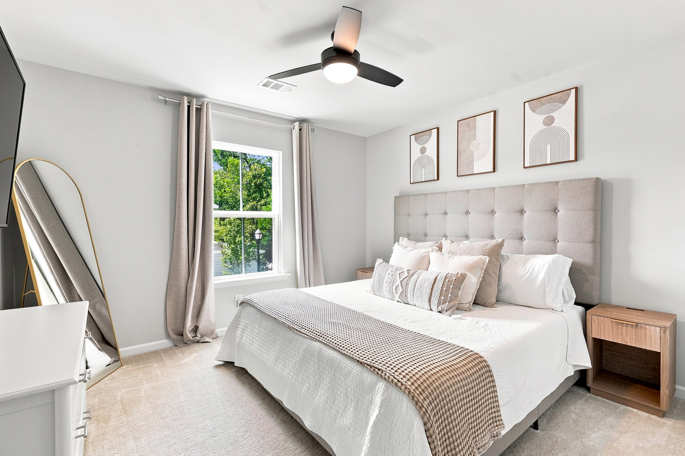  End-Unit Townhome Near Marietta Square - 物件實景