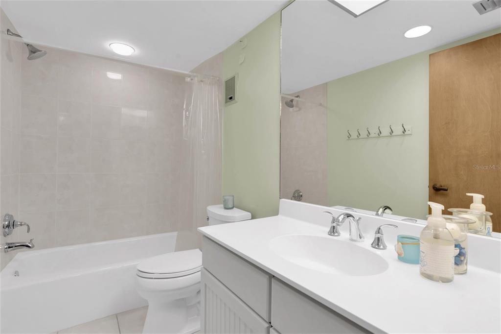 St Pete Beach, Florida, 33706, United States, 2 Bedrooms Bedrooms, ,2 BathroomsBathrooms,Residential,For Sale,1889983
