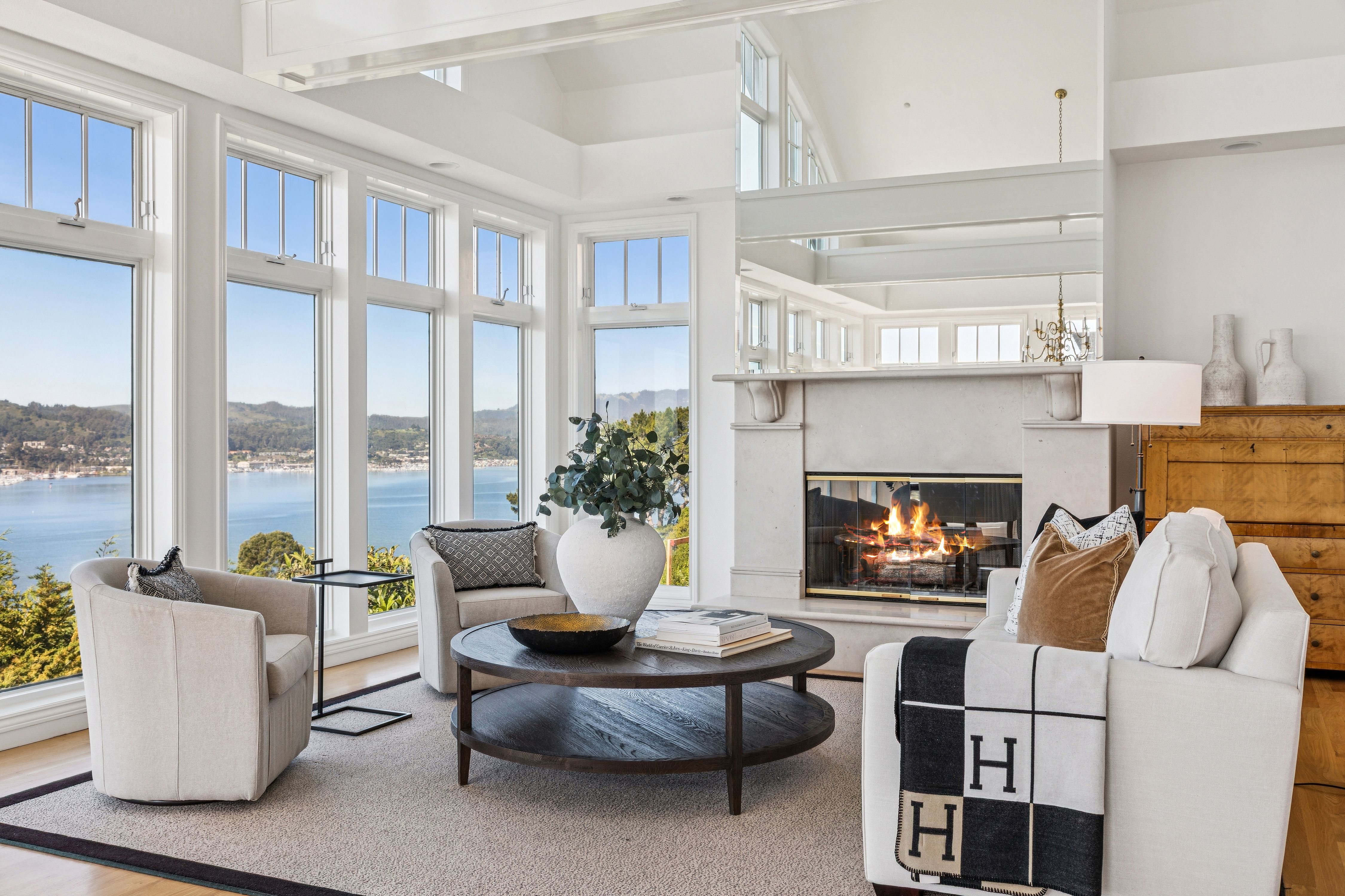  Elevated Coastal Luxury - 物件實景