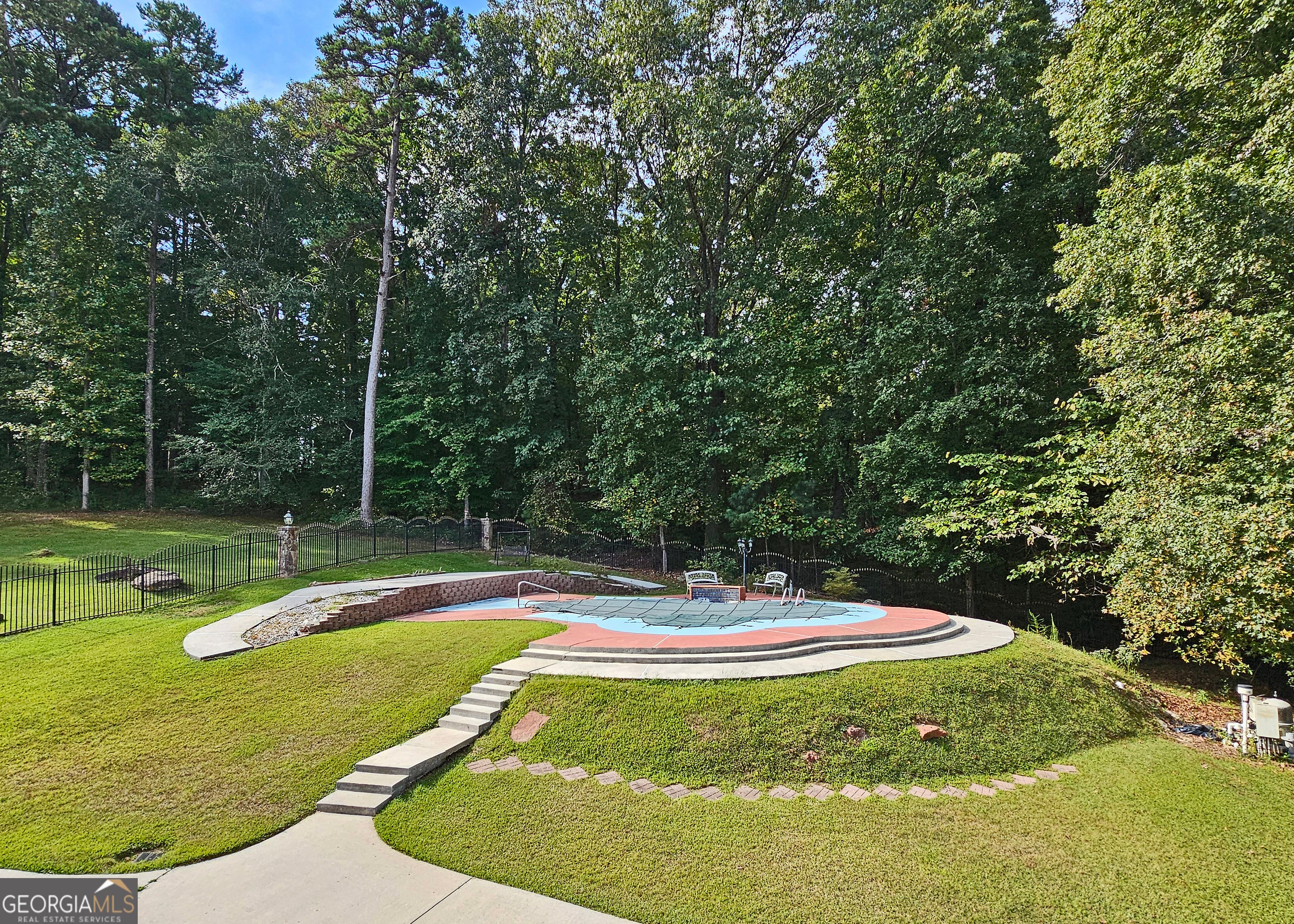 Stone Mountain, Georgia, 30087, United States, 5 Bedrooms Bedrooms, ,4 BathroomsBathrooms,Residential,For Sale,2006587