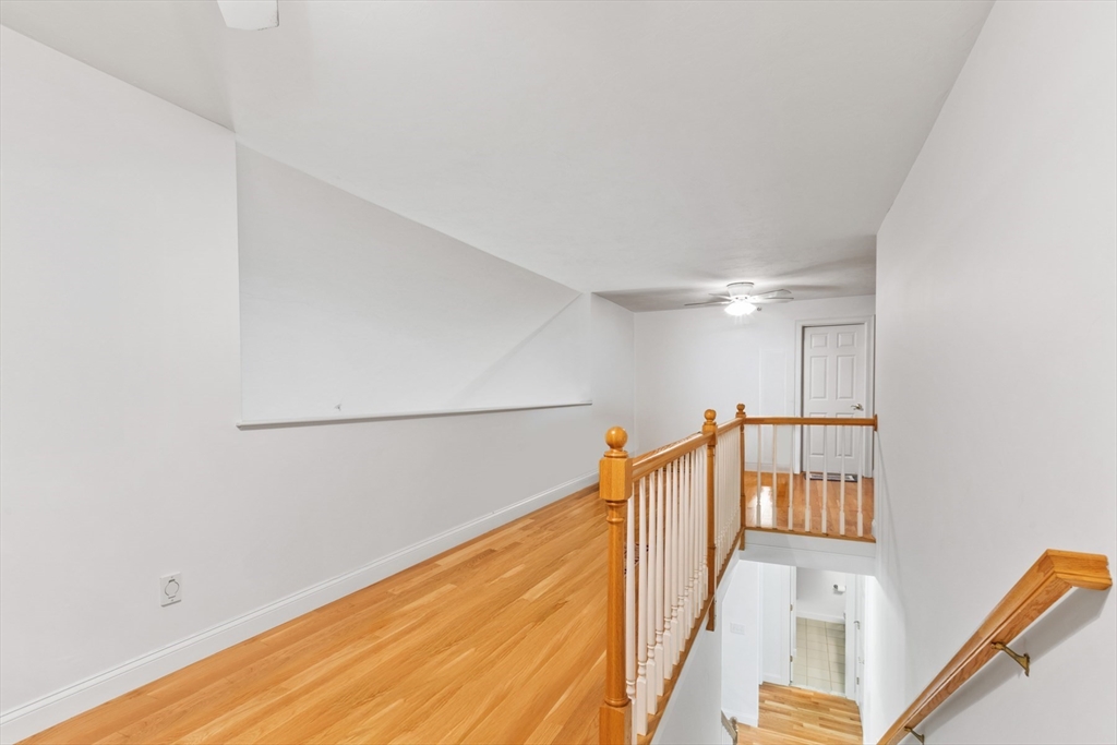 Westford, Massachusetts, 01886, United States, 3 Bedrooms Bedrooms, ,4 BathroomsBathrooms,Residential,For Sale,1923619