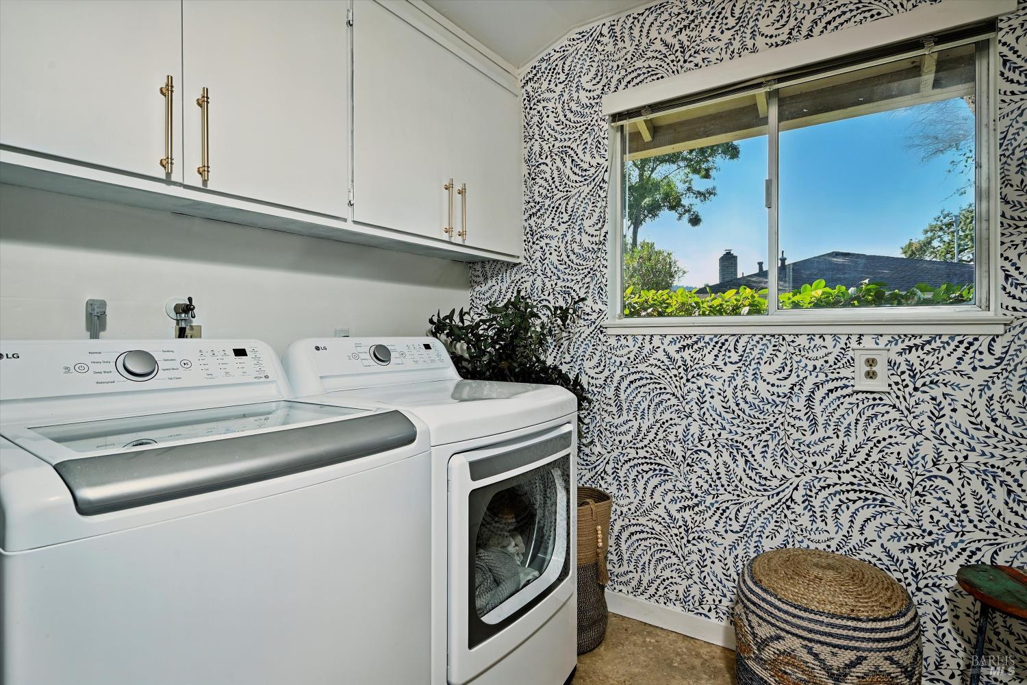 Santa Rosa, California, 95409, United States, 2 Bedrooms Bedrooms, ,2 BathroomsBathrooms,Residential,For Sale,1940455