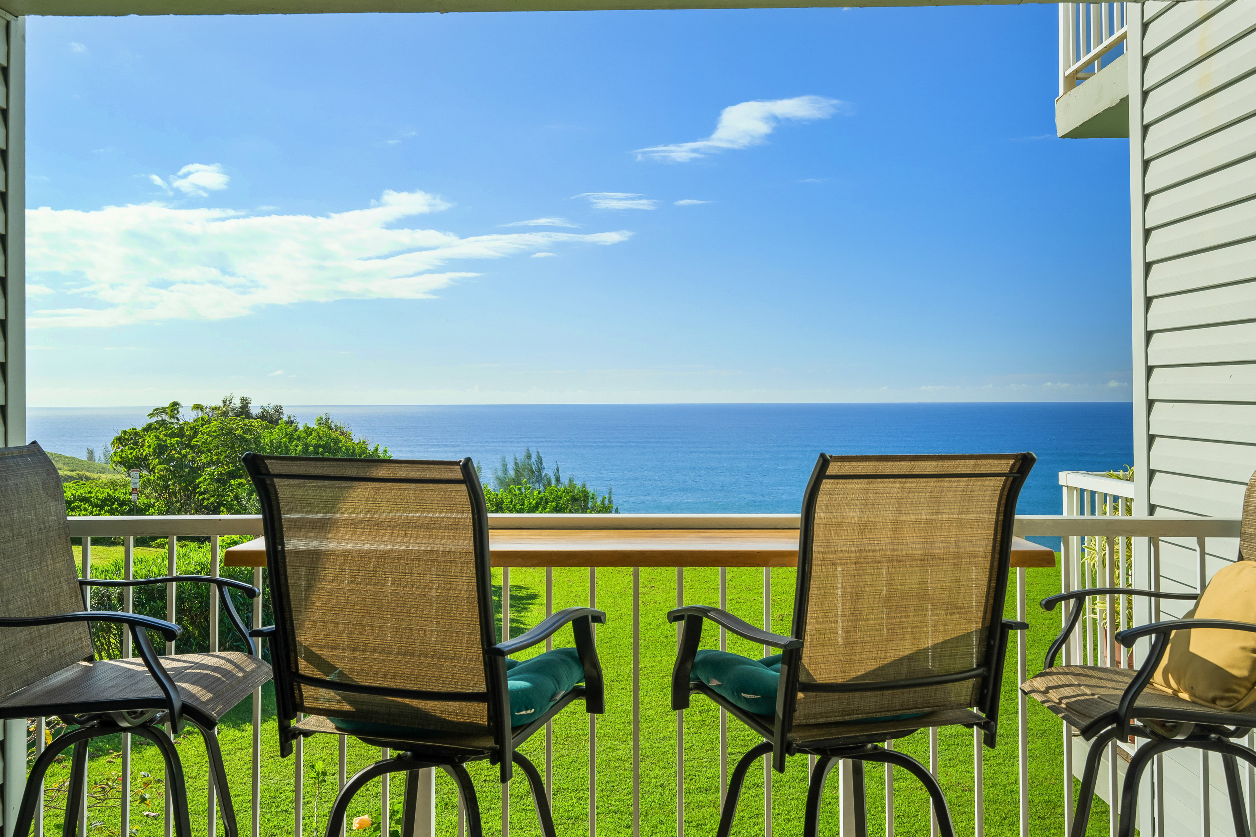 Edward Rd, Princeville, HI 96722