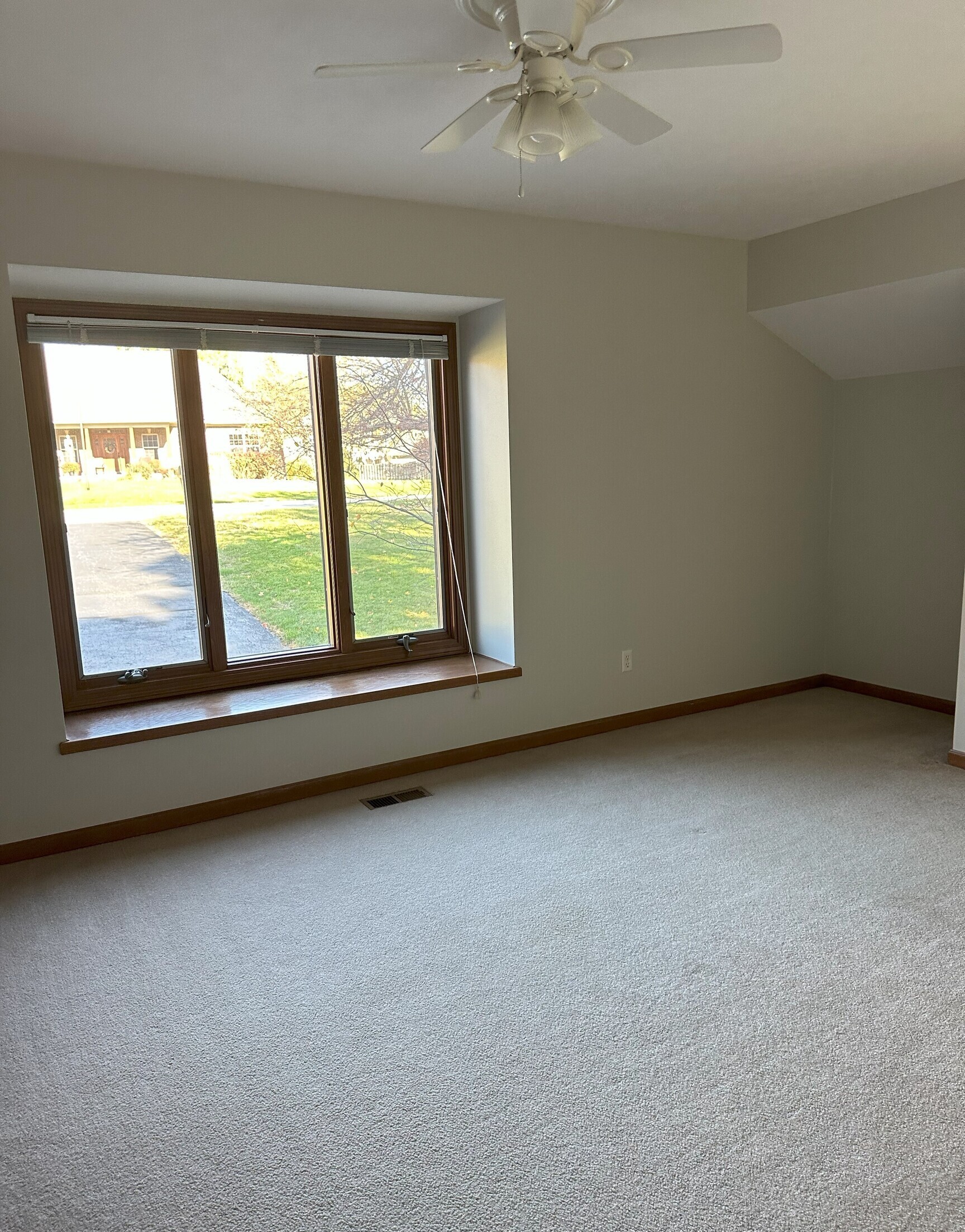 Fishers, Indiana, 46038, United States, 6 Bedrooms Bedrooms, ,4 BathroomsBathrooms,Residential,For Sale,1987782