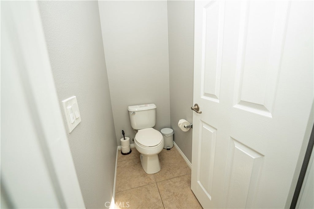 Indio, California, 92203, United States, 5 Bedrooms Bedrooms, ,3 BathroomsBathrooms,Residential,For Sale,1989302