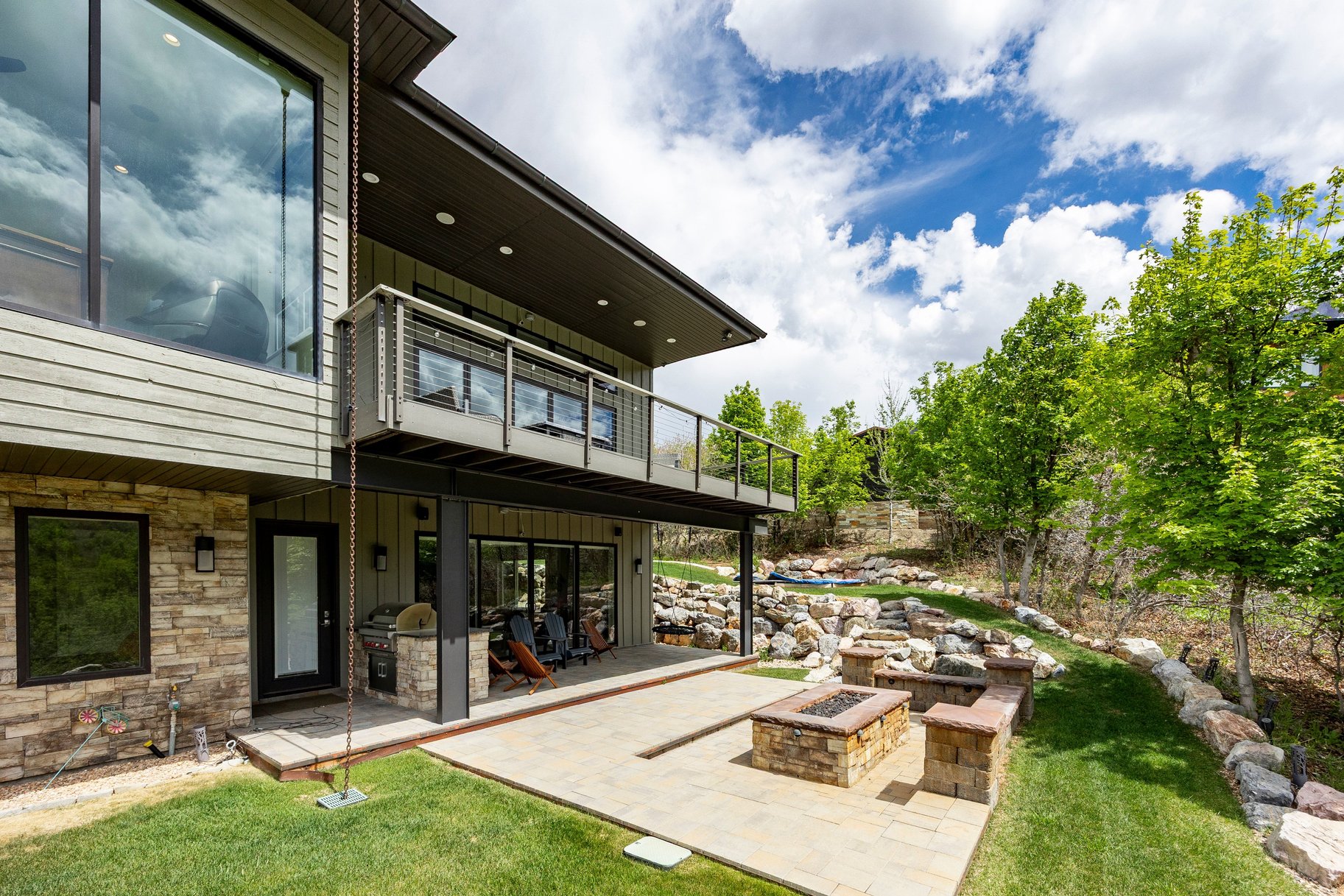  Mountain Contemporary Masterpiece with Panoramic Summit Creek Views - 物件實景