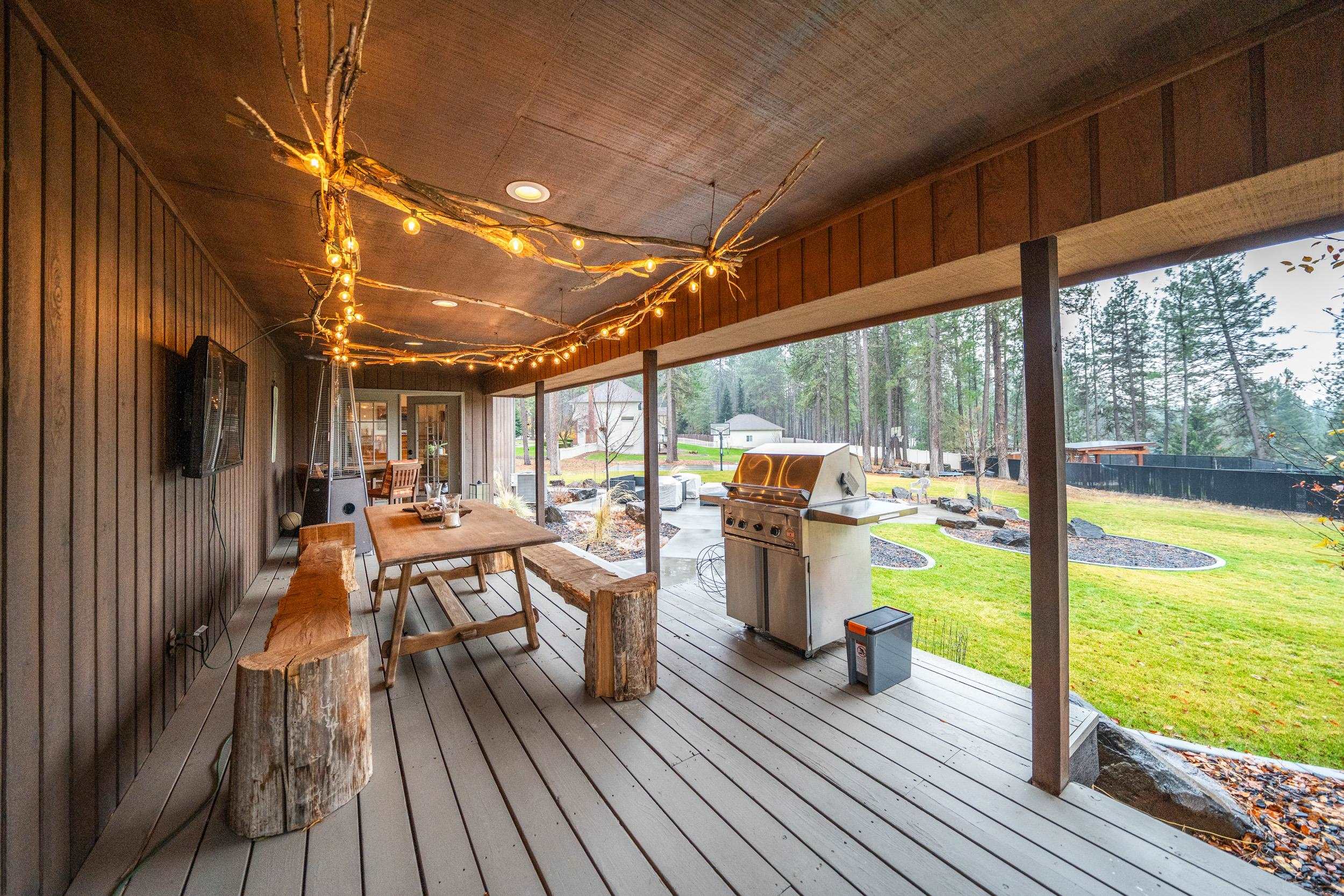 Colbert, Washington, 99005, United States, 5 Bedrooms Bedrooms, ,4 BathroomsBathrooms,Residential,For Sale,1974810