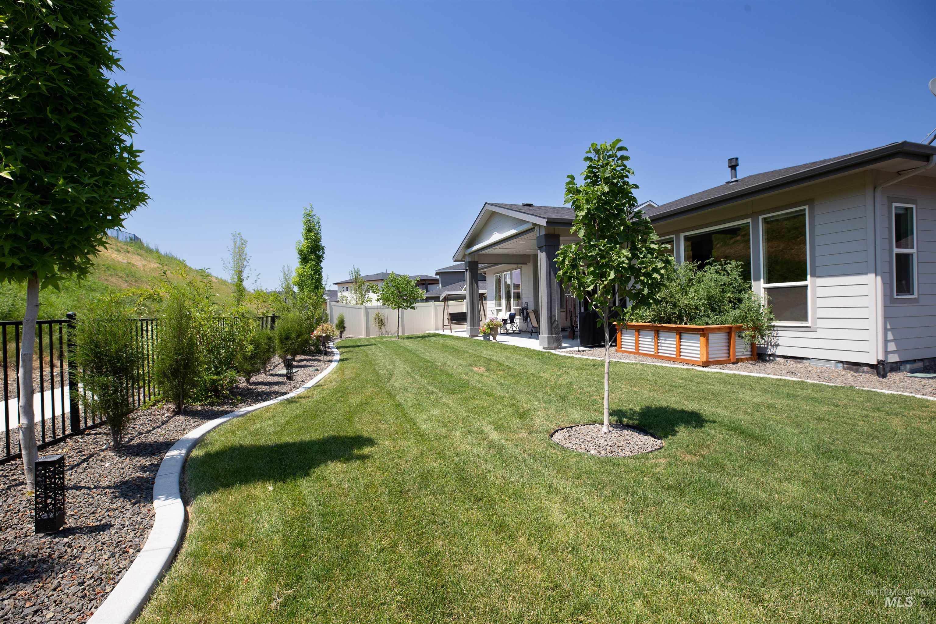 Meridian, Idaho, 83642, United States, 3 Bedrooms Bedrooms, ,3 BathroomsBathrooms,Residential,For Sale,1901356