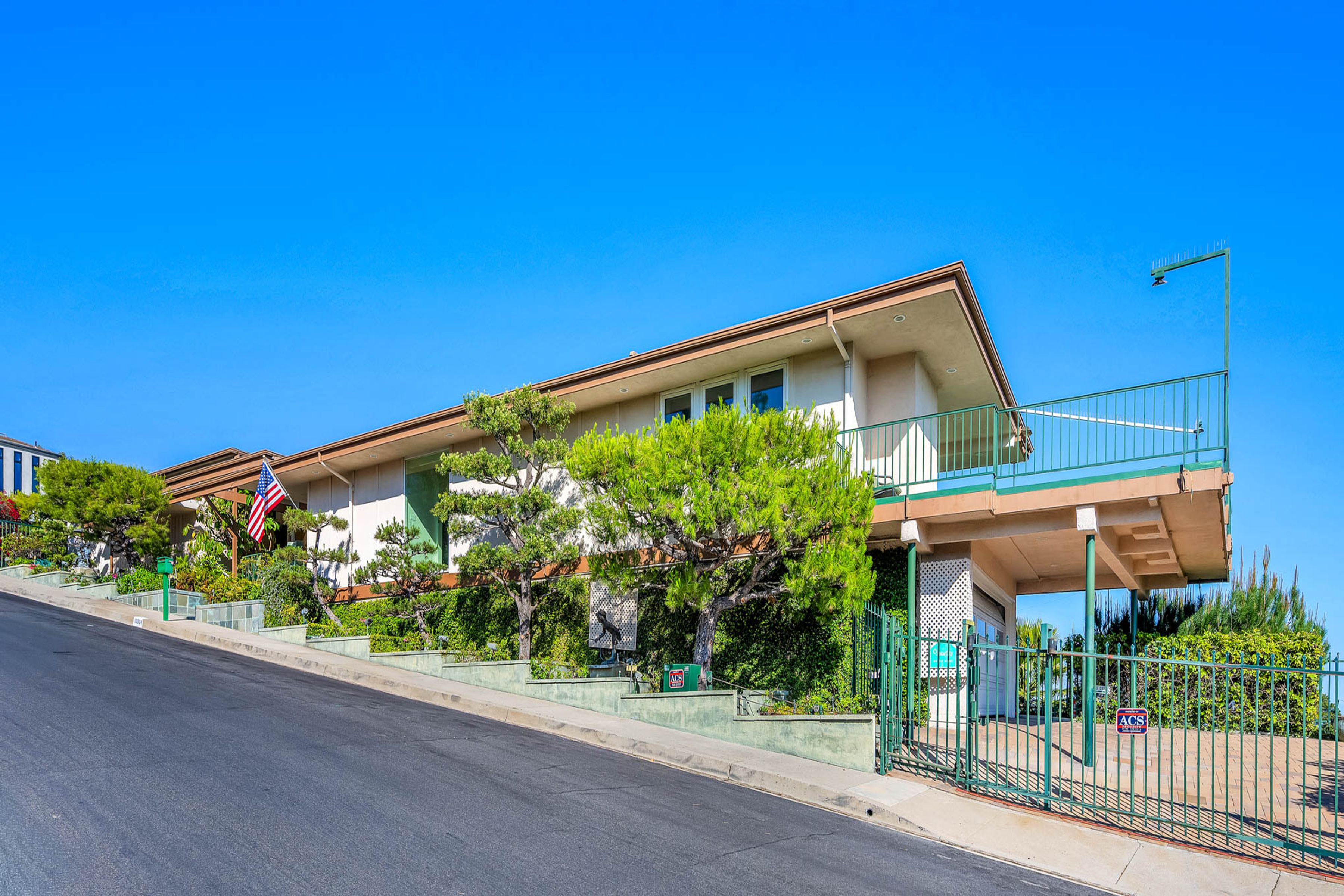  10924 Savona Rd - 物件實景