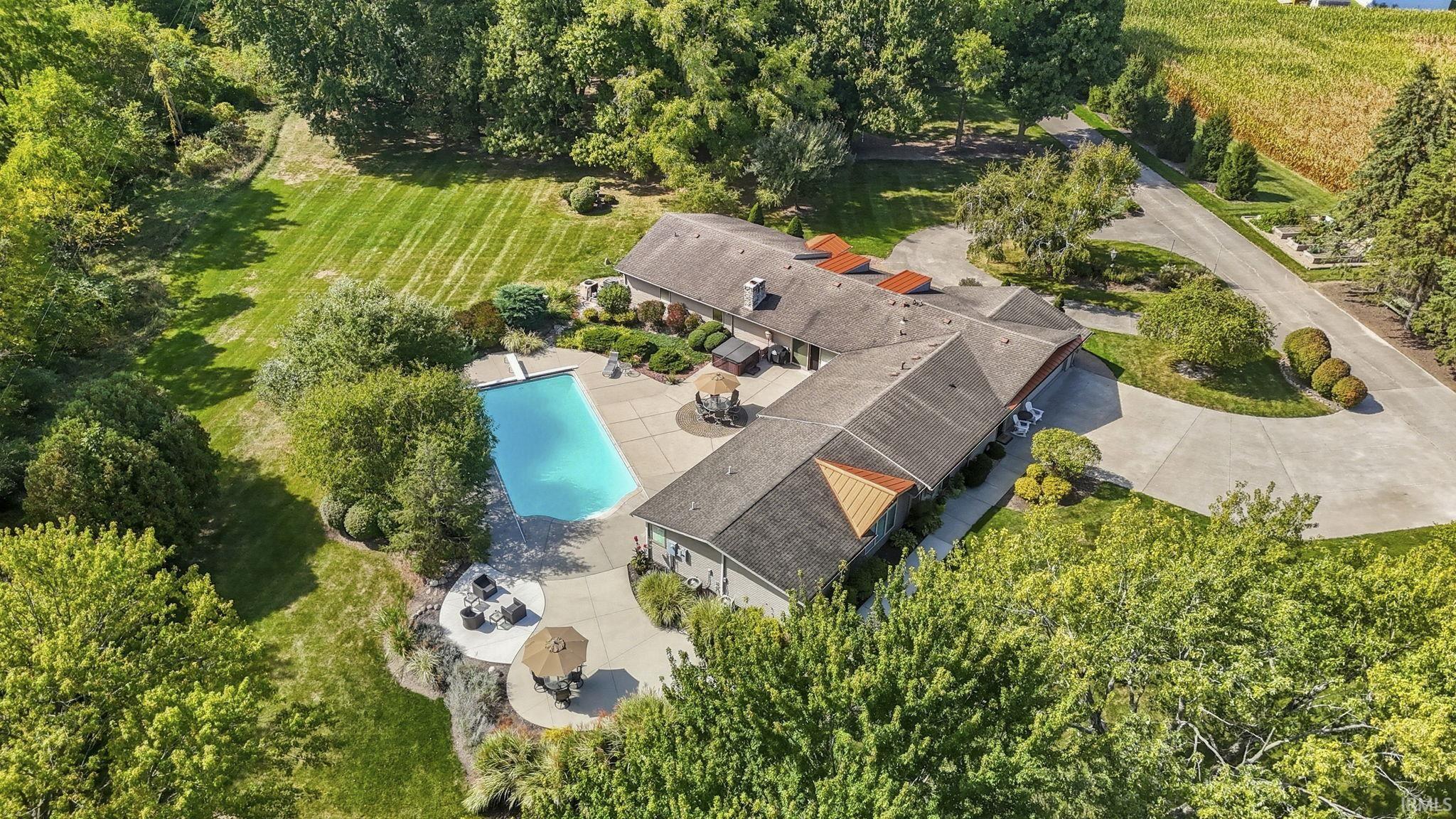 Auburn, Indiana, 46706-9510, United States, 4 Bedrooms Bedrooms, ,5 BathroomsBathrooms,Residential,For Sale,1984522