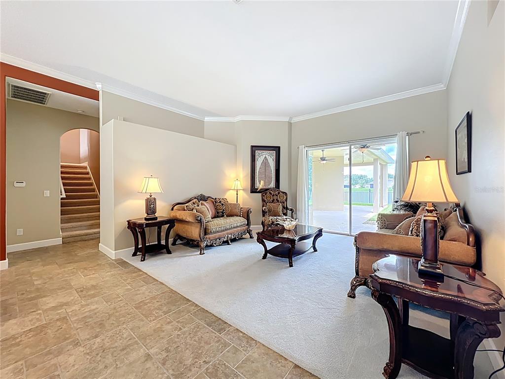 Orlando, Florida, 32829, United States, 4 Bedrooms Bedrooms, ,4 BathroomsBathrooms,Residential,For Sale,1913798