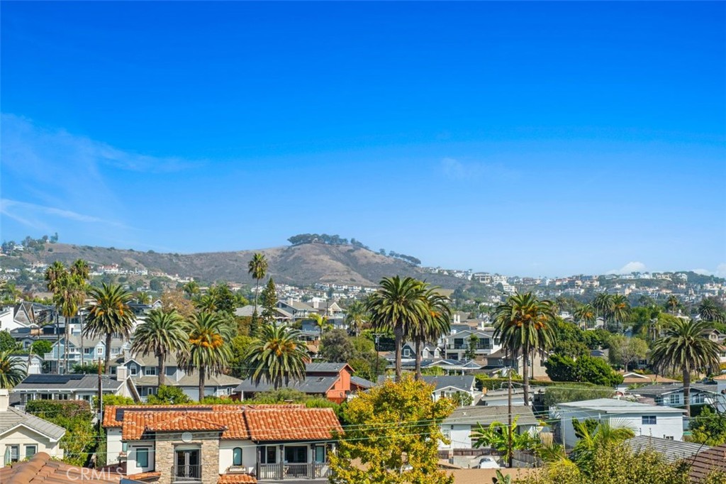 Dana Point, California, 92624, United States, 5 Bedrooms Bedrooms, ,4 BathroomsBathrooms,Residential,For Sale,1991837