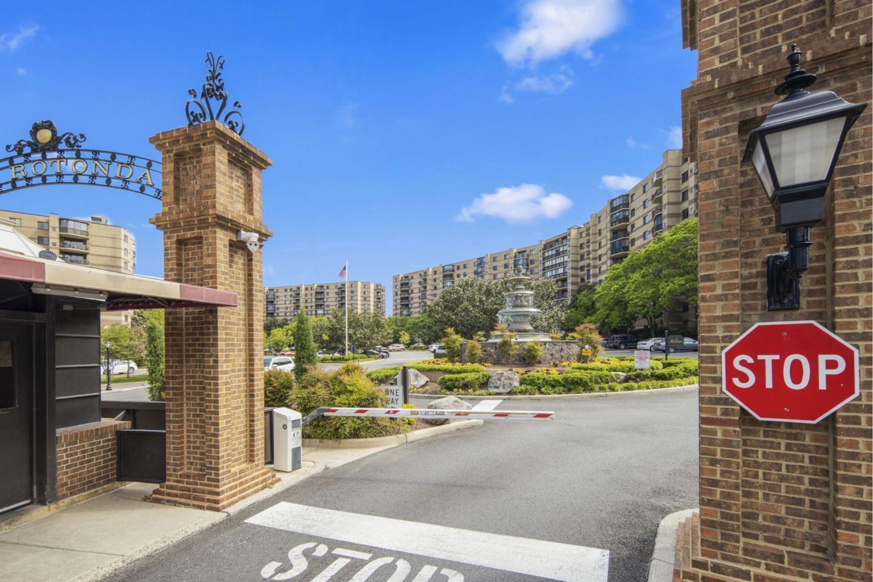  8380 Greensboro Drive, Mclean, VA, 22102 - 物件實景
