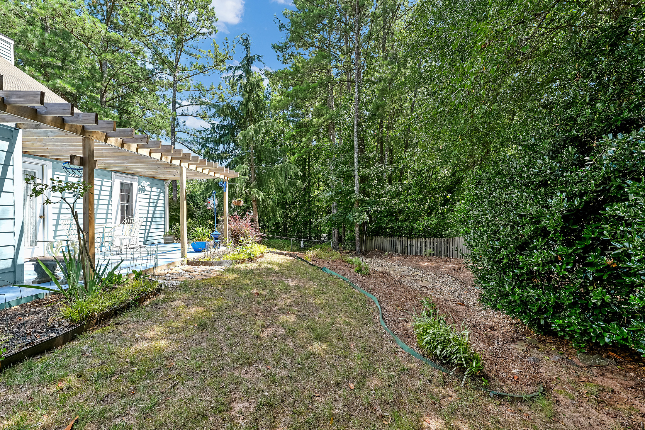  Effortless Living in Charming Alpharetta Home - 物件實景