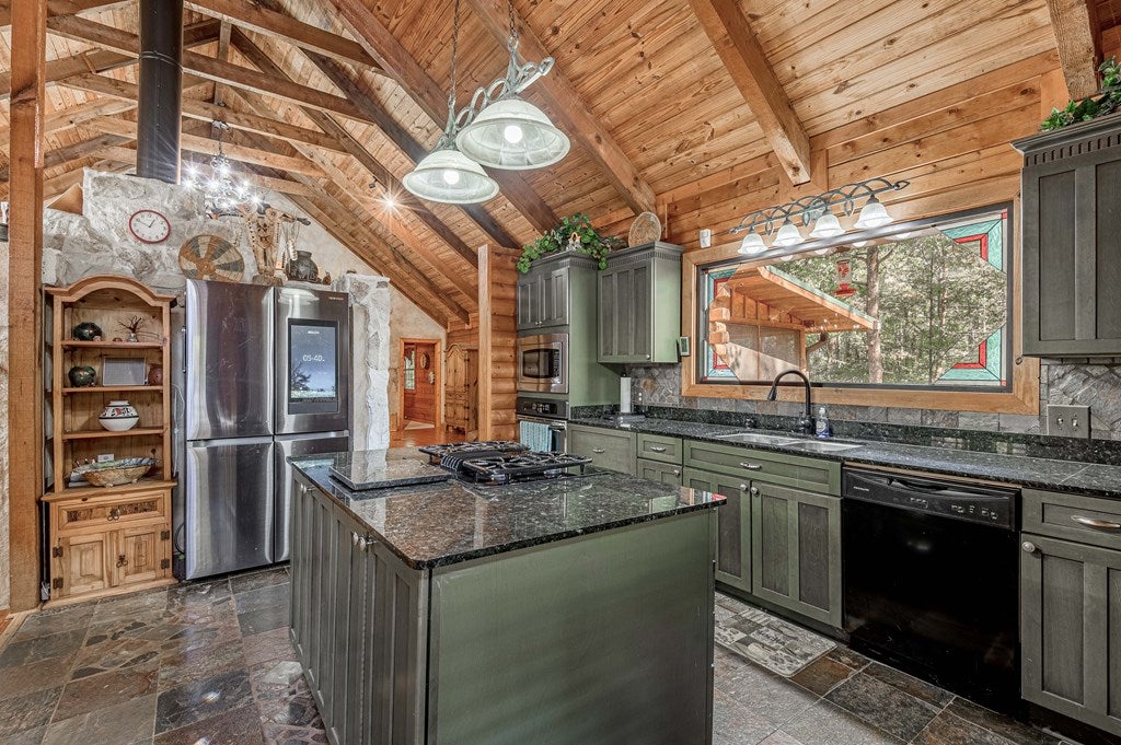 Nacogdoches, Texas, 75964, United States, 3 Bedrooms Bedrooms, ,2 BathroomsBathrooms,Residential,For Sale,1753235