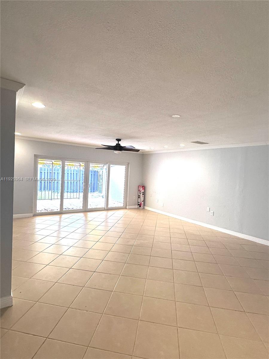 Miami Lakes, Florida, 33014, United States, 2 Bedrooms Bedrooms, ,2 BathroomsBathrooms,Residential,For Sale,2003044