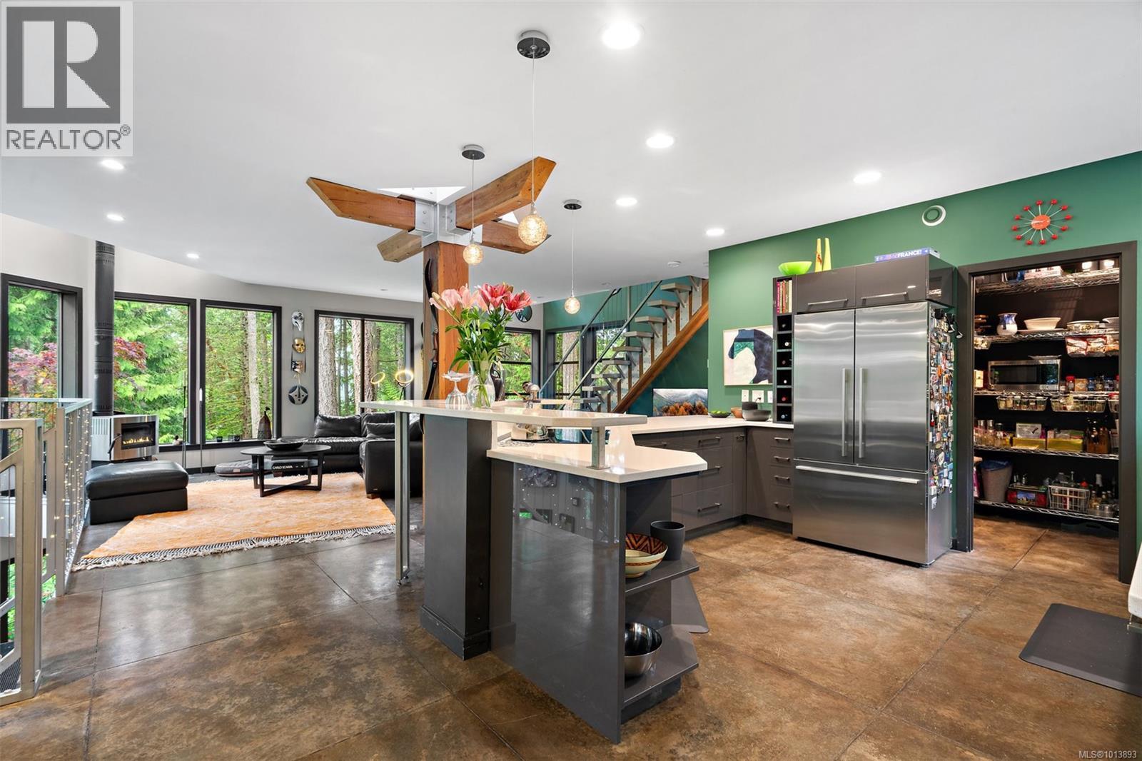 NORTH SAANICH, British Columbia, V8L 5K1, CA, 3 Bedrooms Bedrooms, ,3 BathroomsBathrooms,Residential,For Sale,1951213