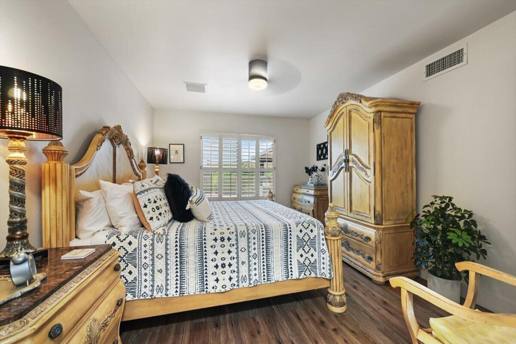  7625 E Edgewood Avenue  Mesa, AZ - 物件實景